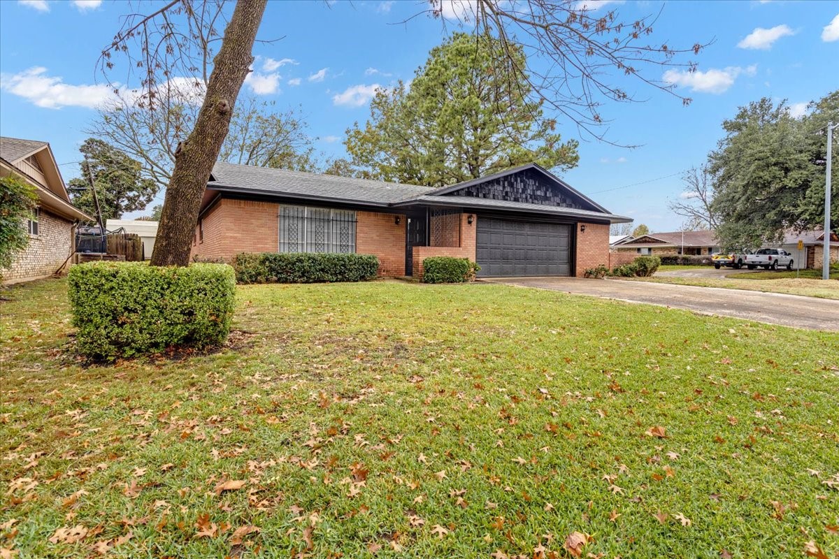 509 Dean Drive Denison TX 75020