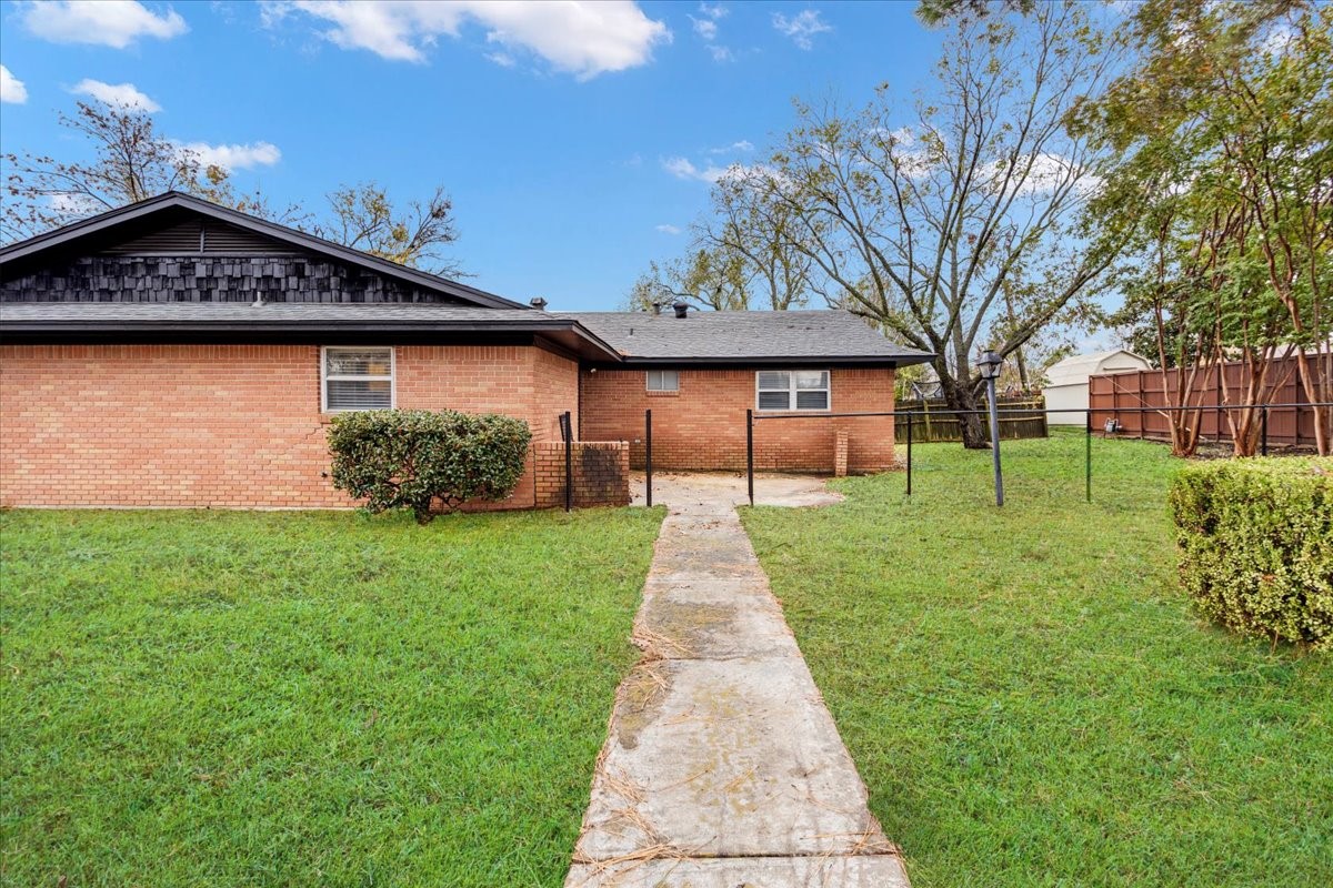 509 Dean Drive Denison TX 75020