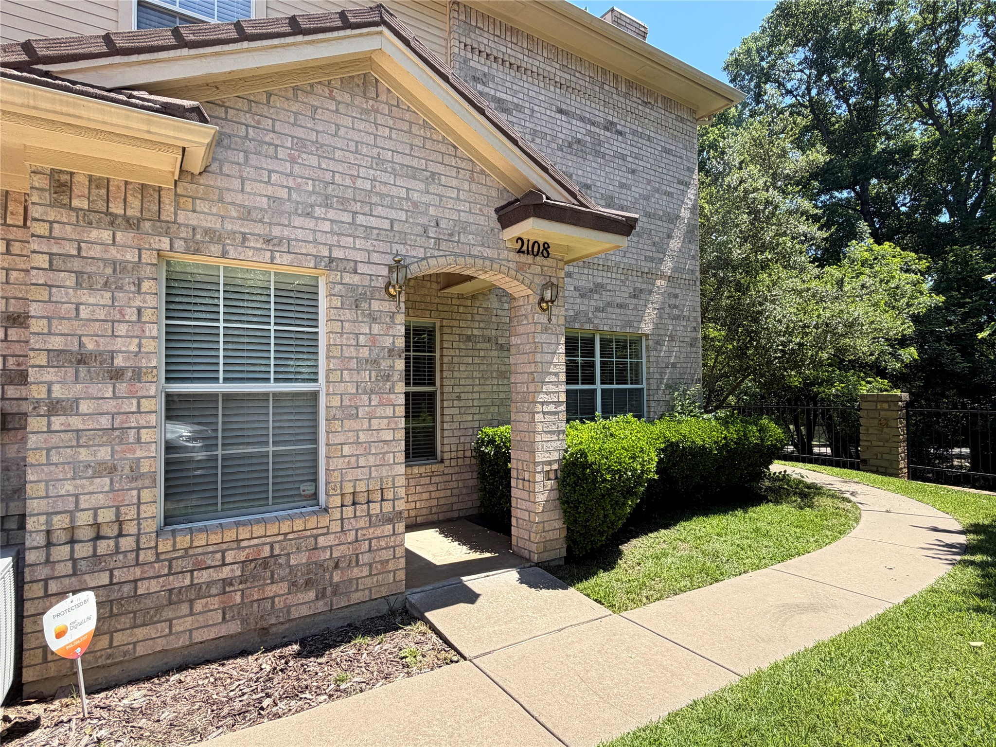 2108 Lakeforest Drive Weatherford TX 76087