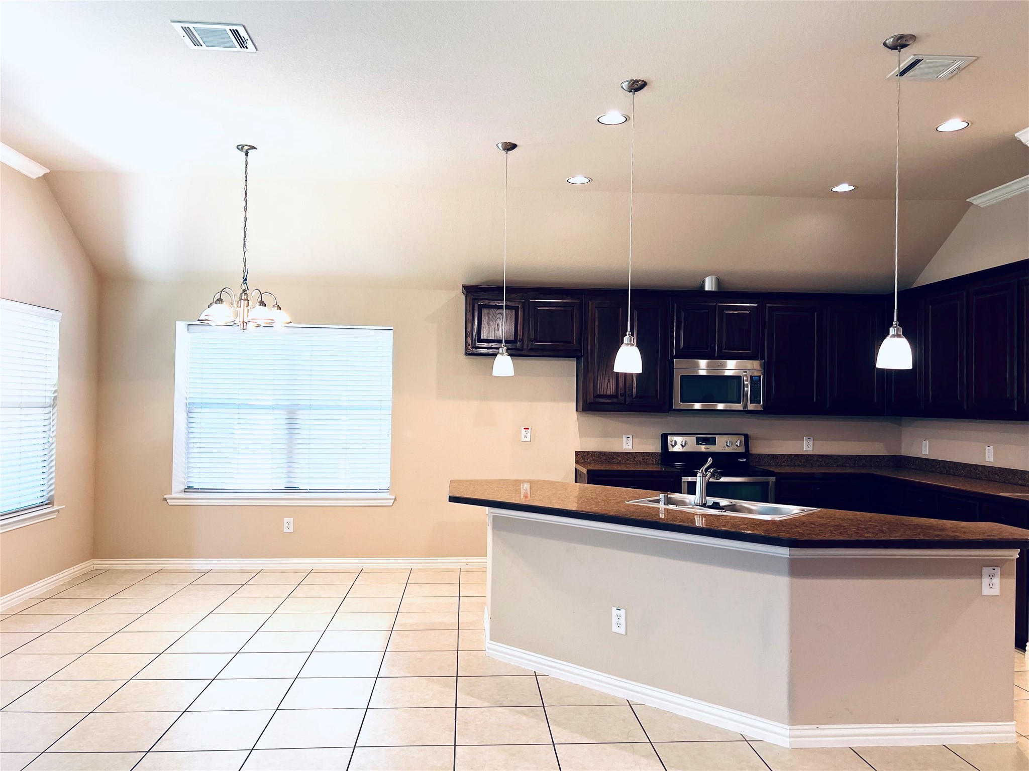 217 Creekwood Drive Princeton TX 75407