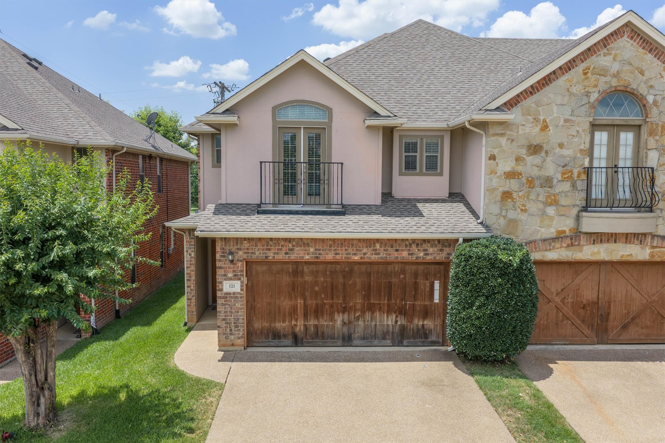 121 Corinna Court Hurst TX 76053