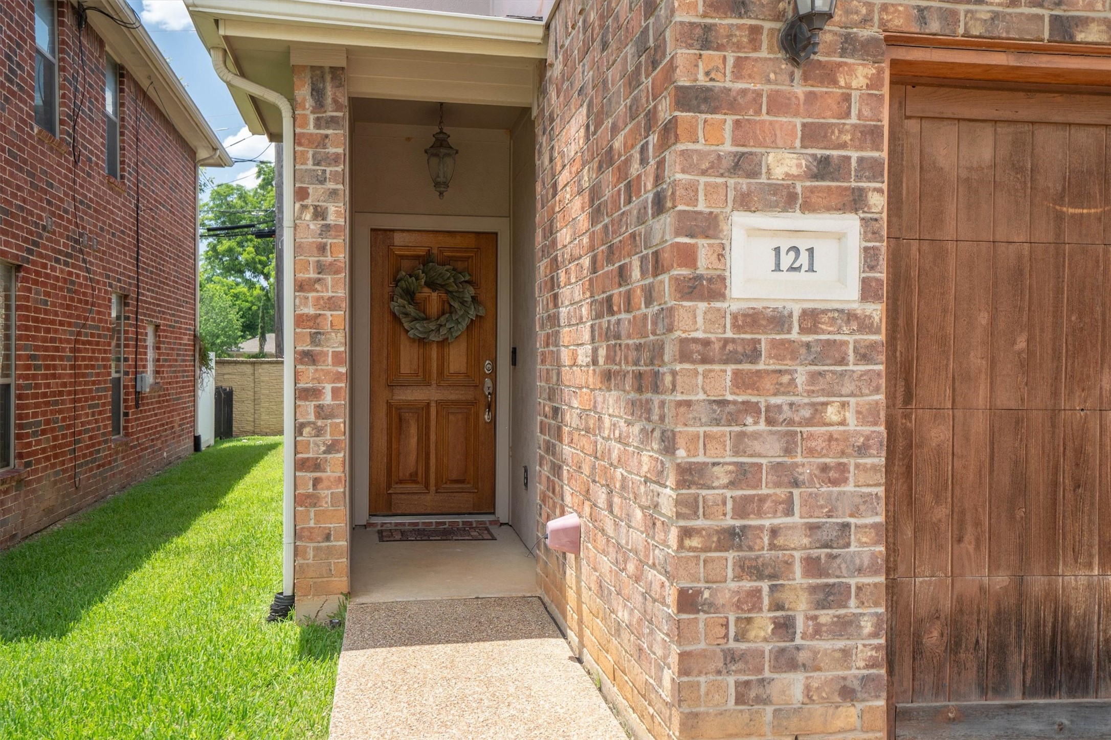 121 Corinna Court Hurst TX 76053