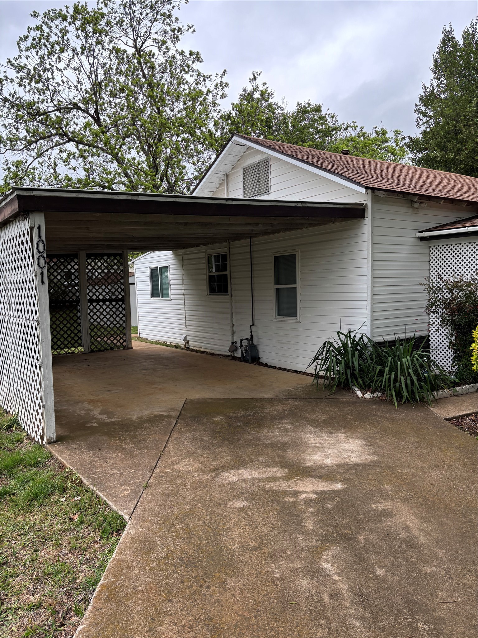 1001 Star Street Denison TX 75020