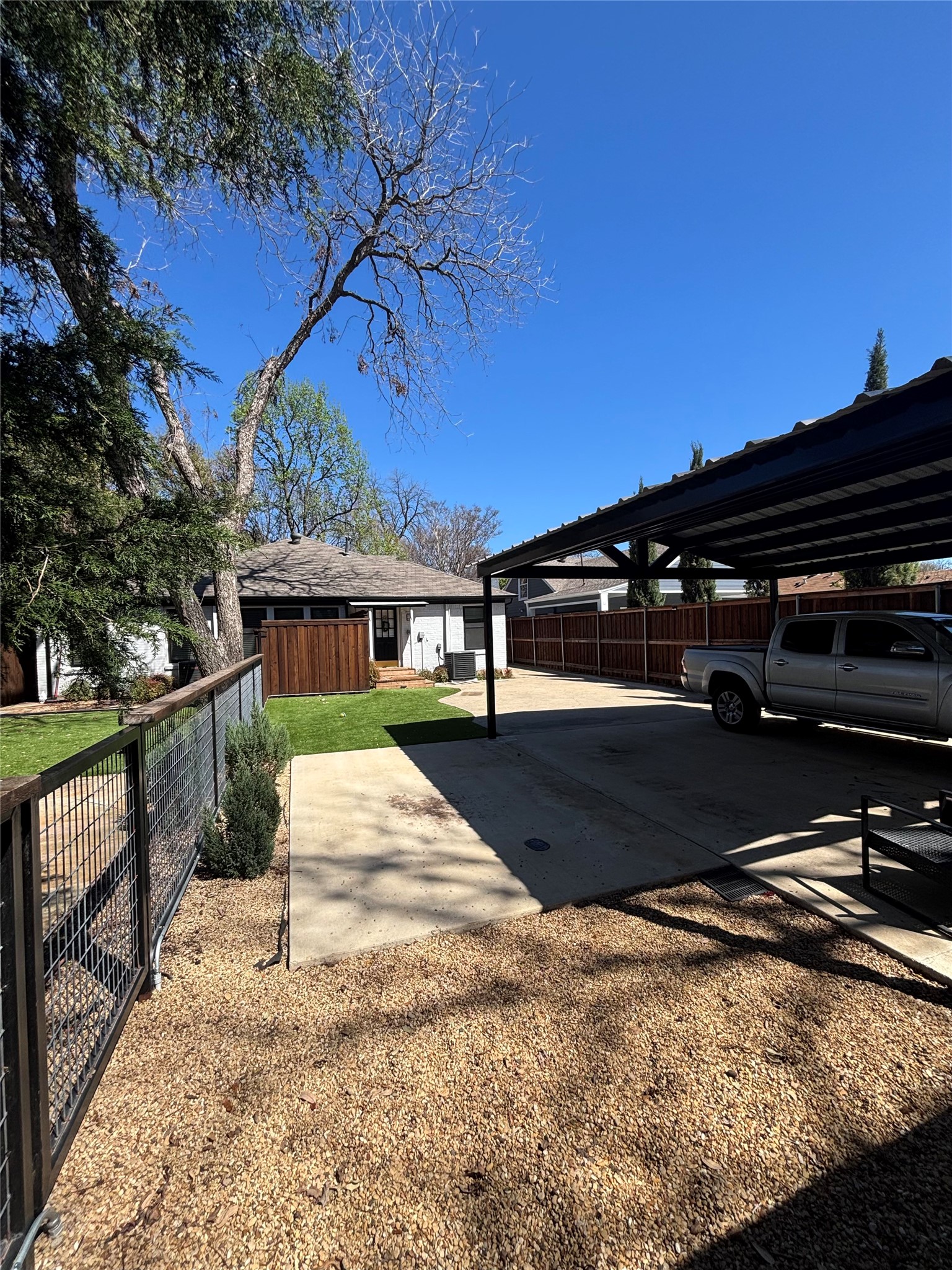 5117 Maple Springs Boulevard Dallas TX 75235