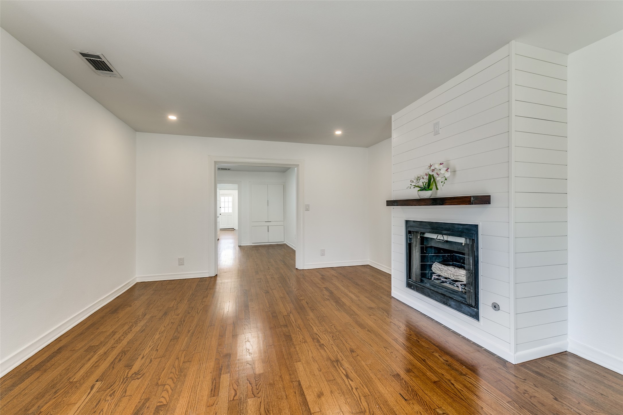 5117 Maple Springs Boulevard Dallas TX 75235