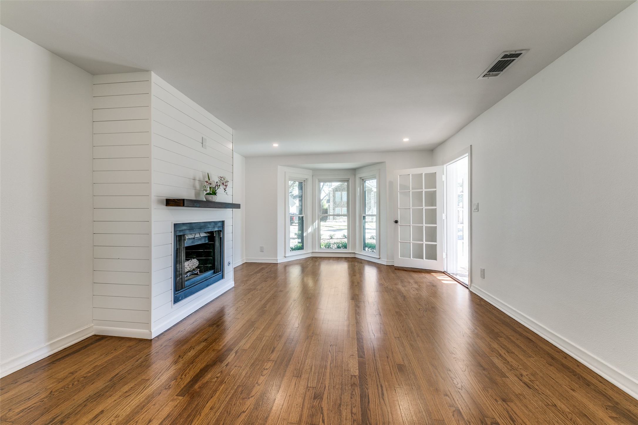 5117 Maple Springs Boulevard Dallas TX 75235