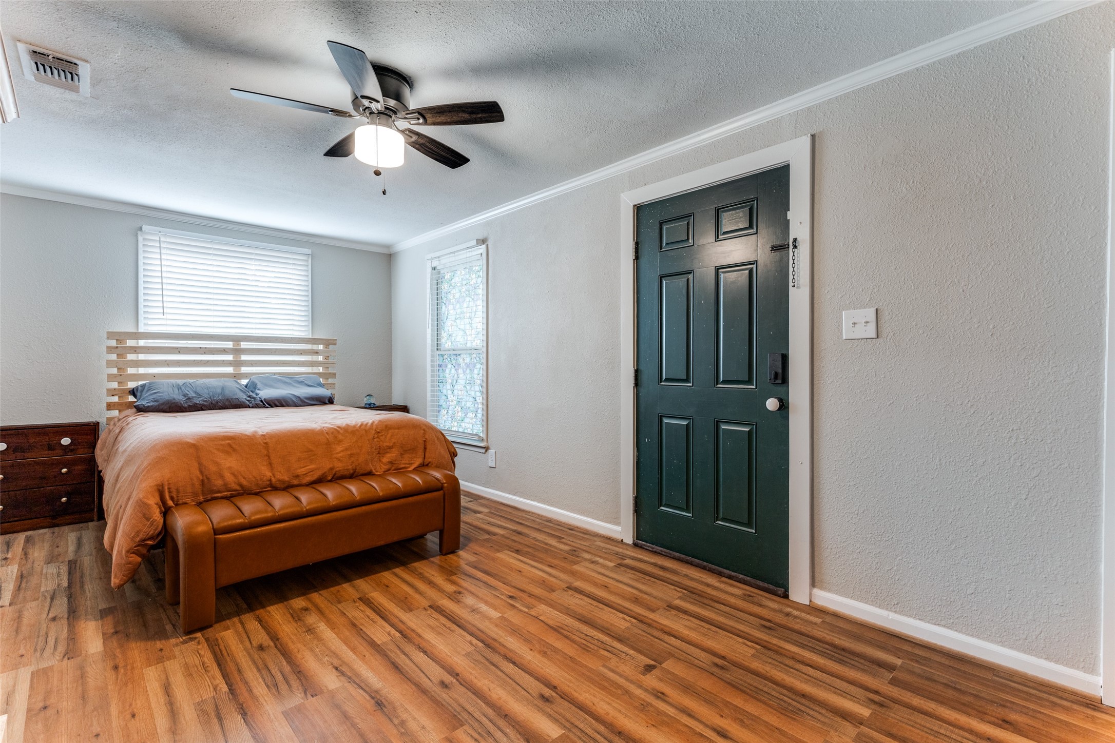 809 S Lamar Street Weatherford TX 76086