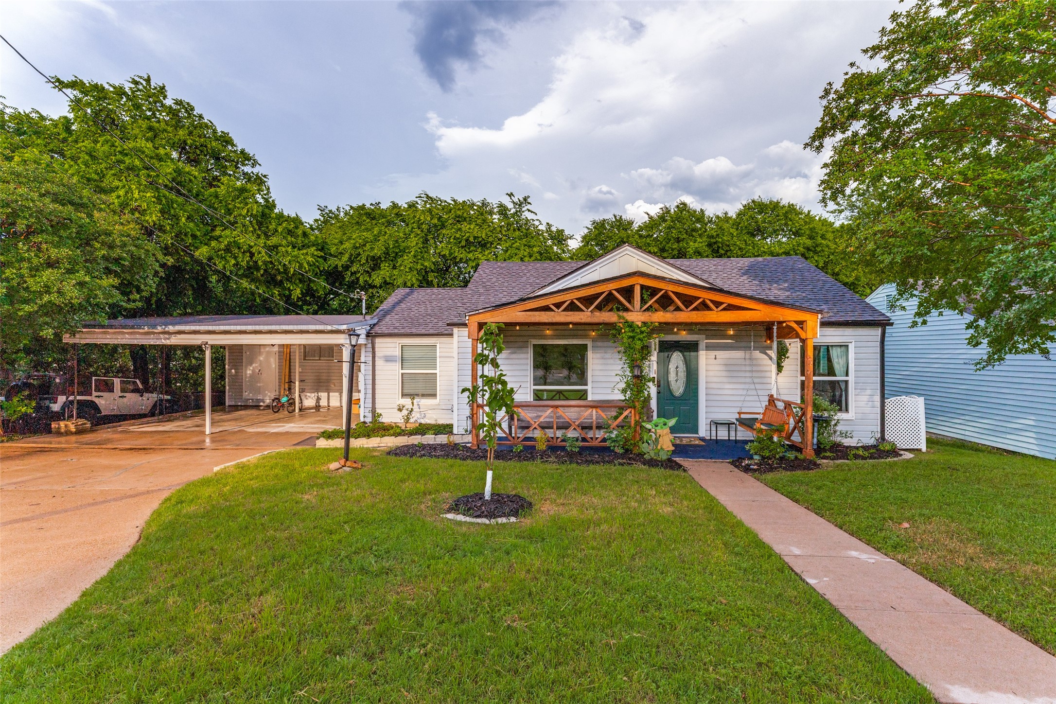 809 S Lamar Street Weatherford TX 76086