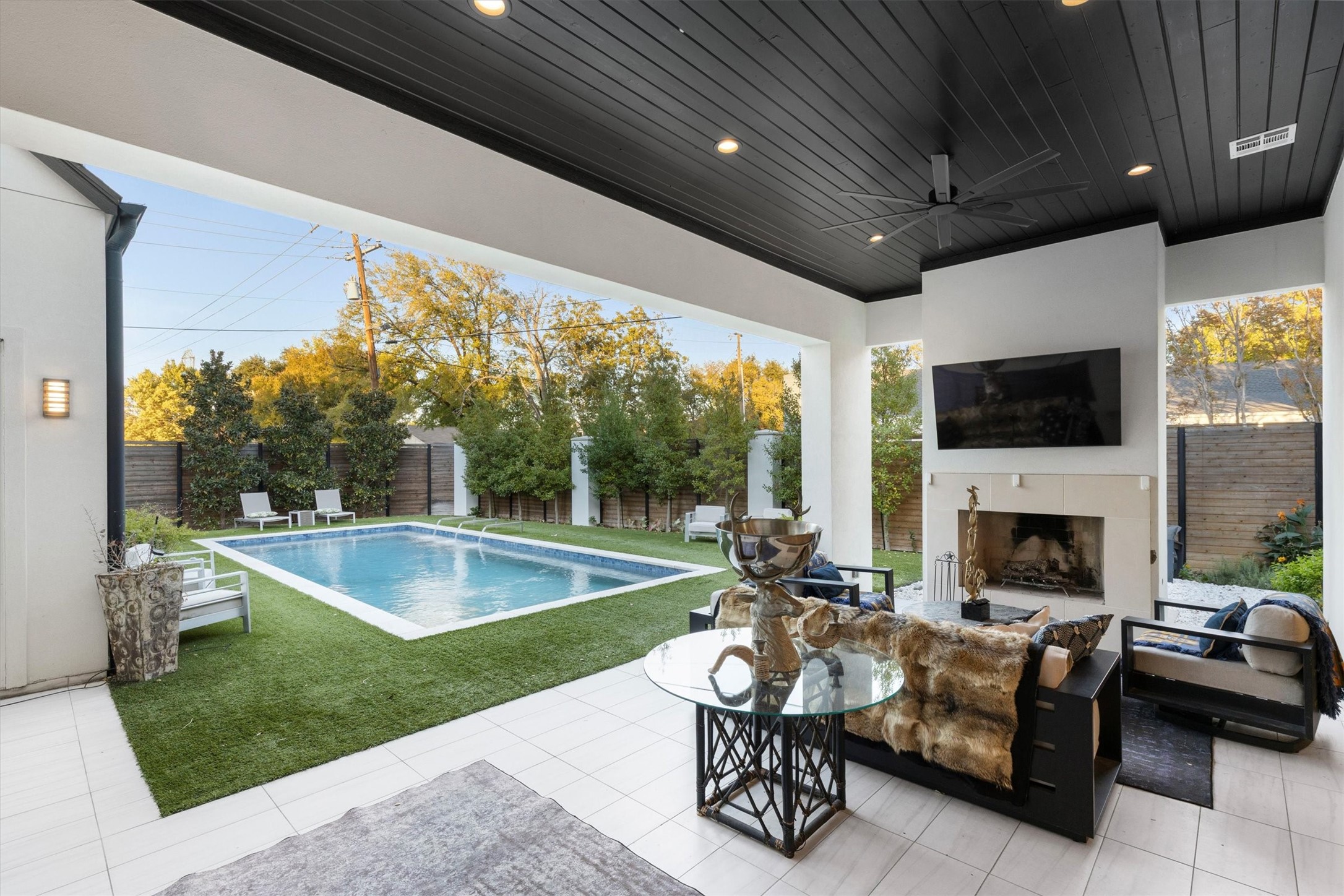 3771 Almazan Drive Dallas TX 75220