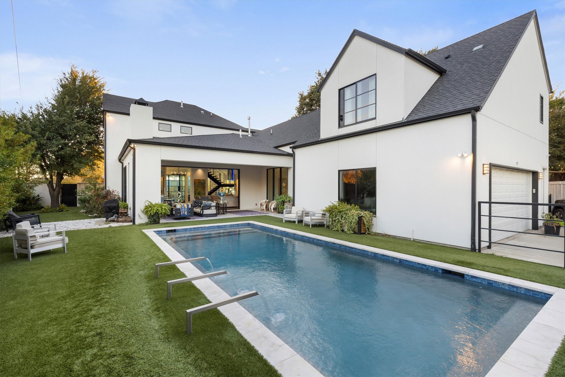 3771 Almazan Drive Dallas TX 75220