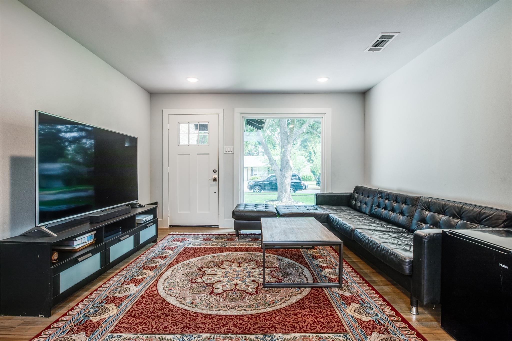 6136 Saint Moritz Avenue Dallas TX 75214