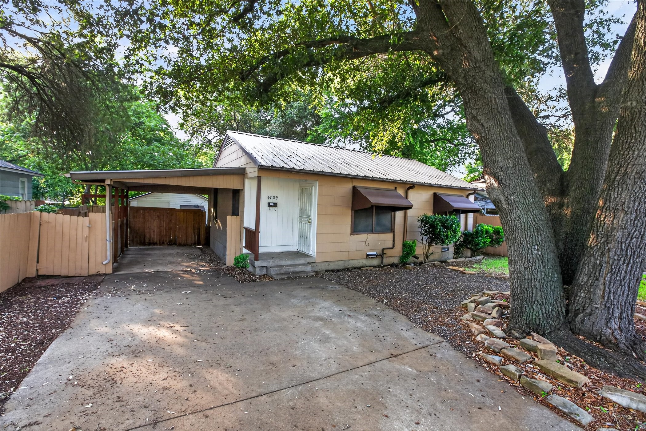 4709 Mayfair Street Fort Worth TX 76116