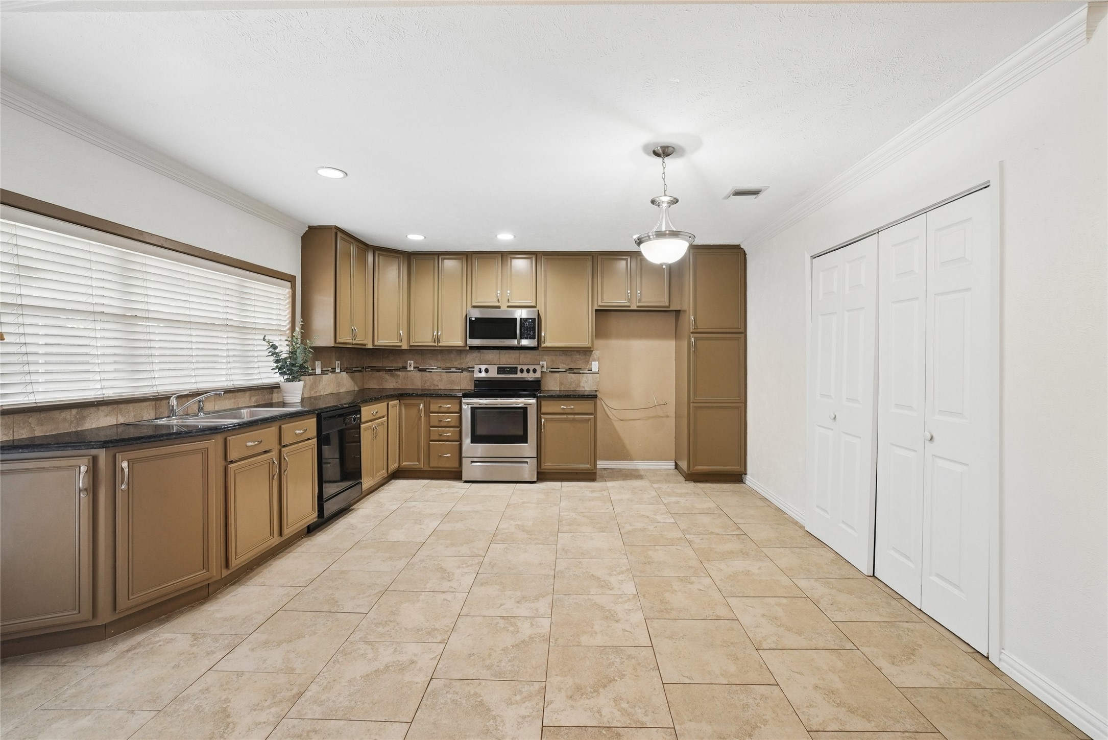 5161 Bartlett Drive The Colony TX 75056