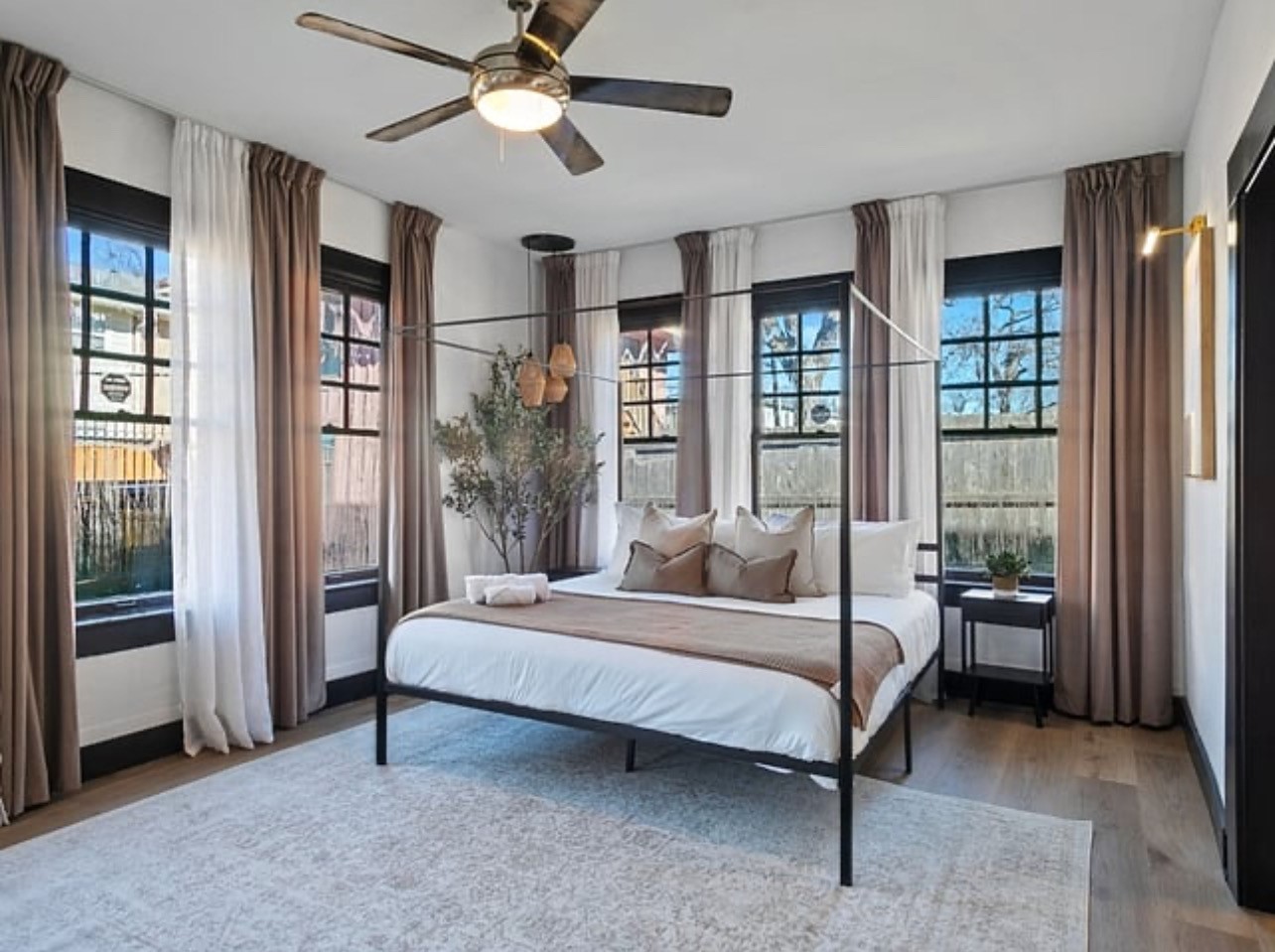 4717 Gaston Avenue Dallas TX 75246