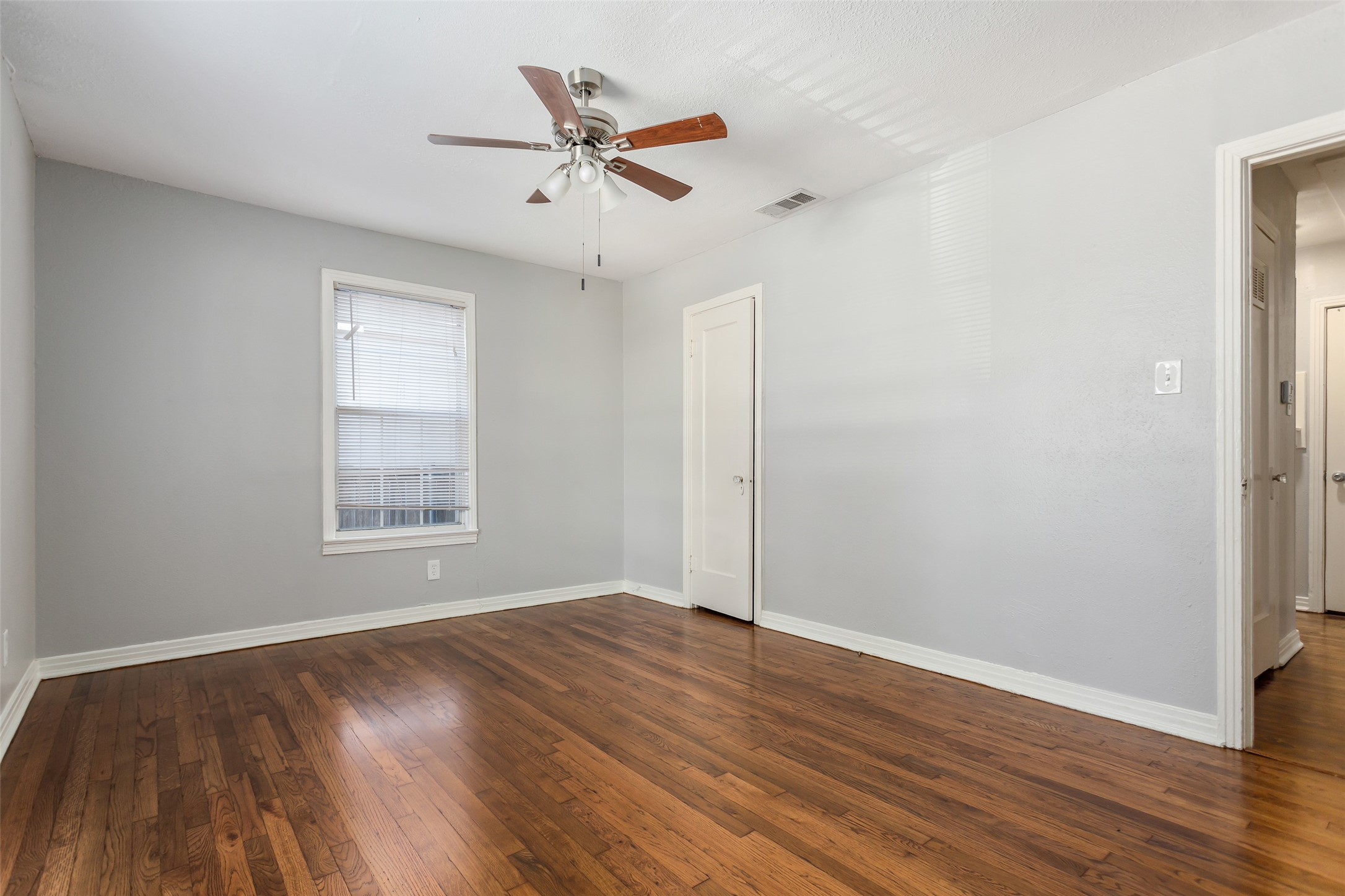 7326 Casa Loma Avenue Dallas TX 75214