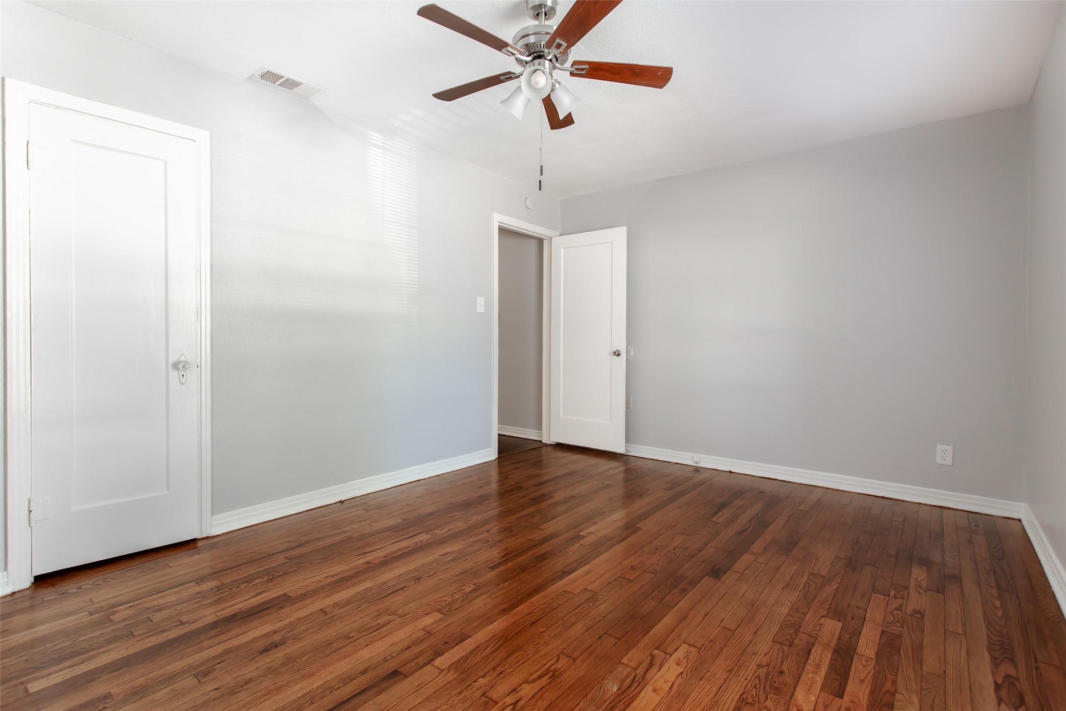 7326 Casa Loma Avenue Dallas TX 75214