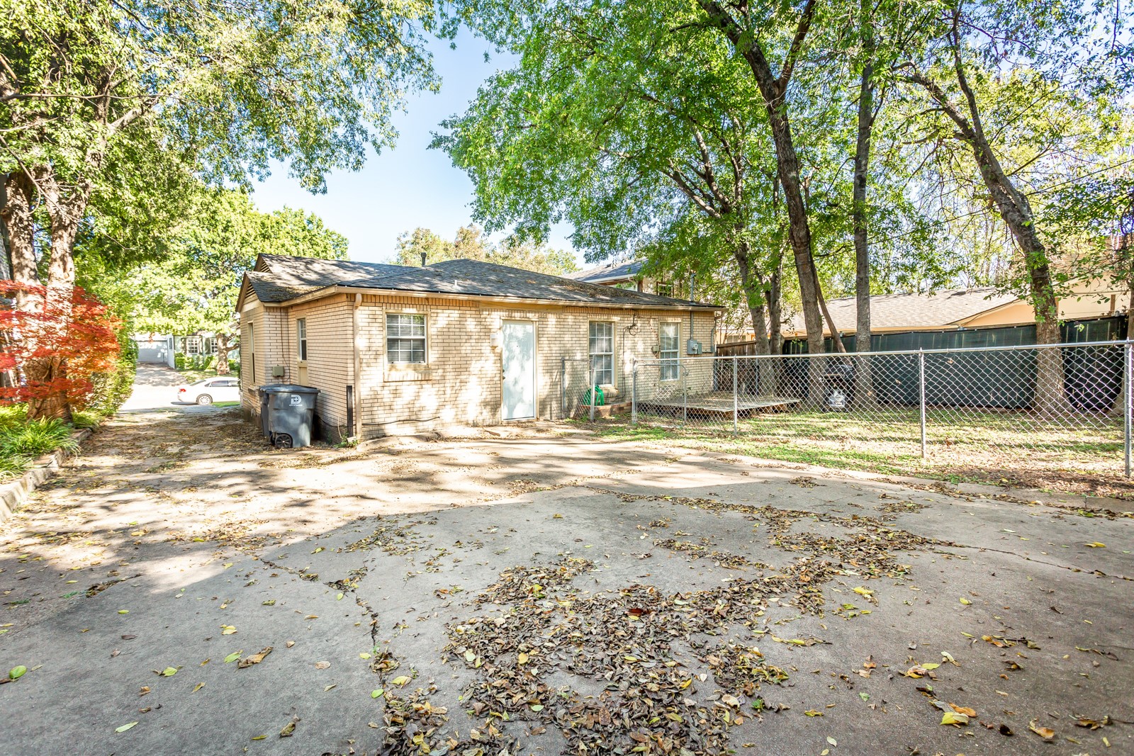 7326 Casa Loma Avenue Dallas TX 75214