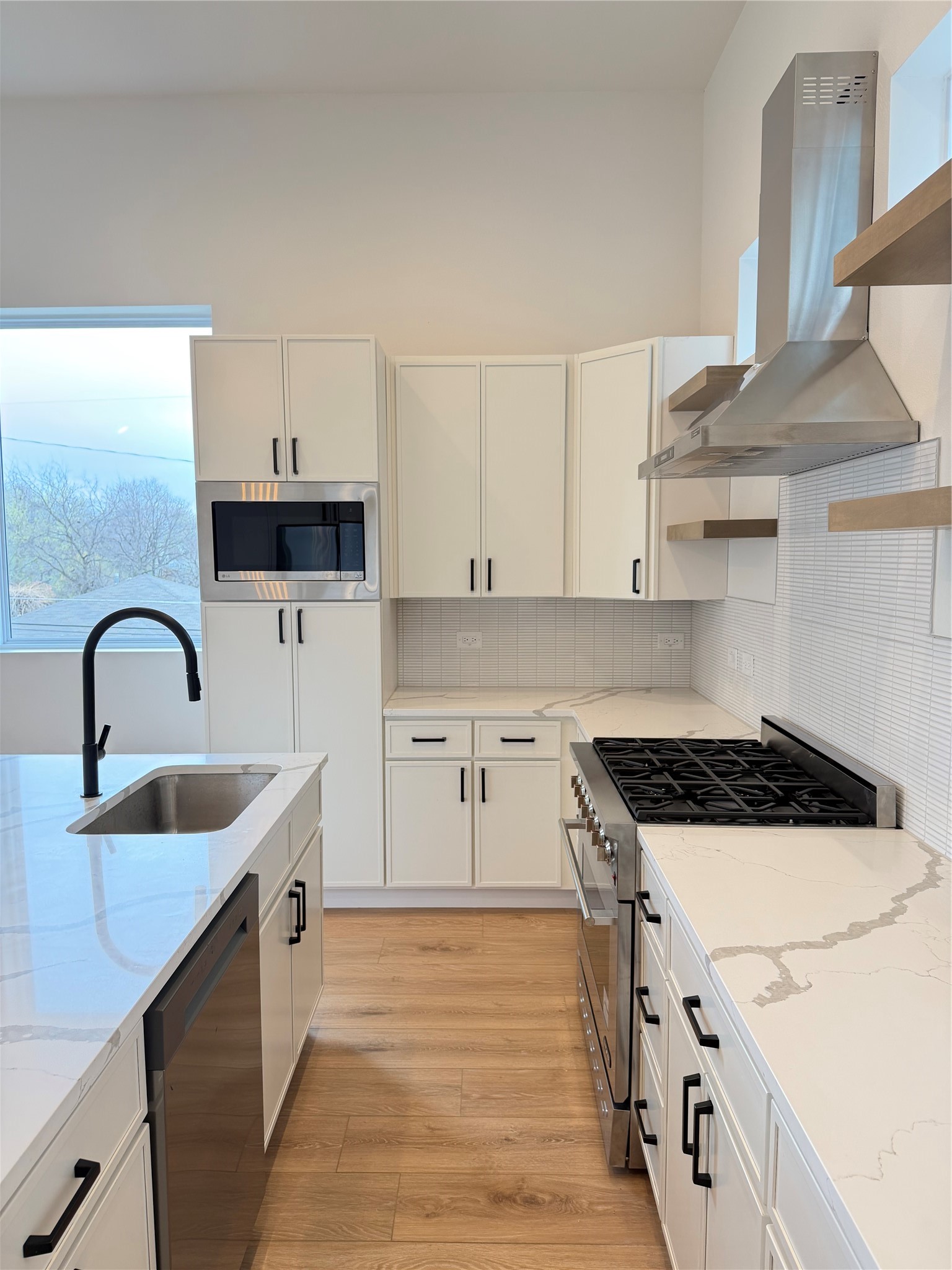 2203 Hondo Avenue Dallas TX 75219