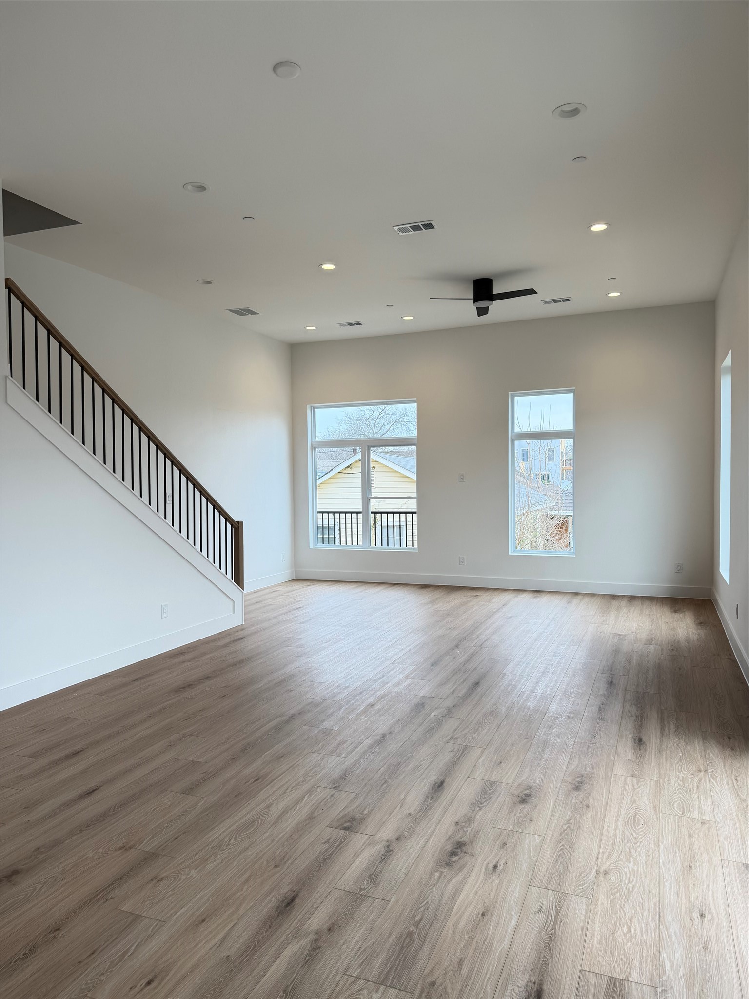 2203 Hondo Avenue Dallas TX 75219