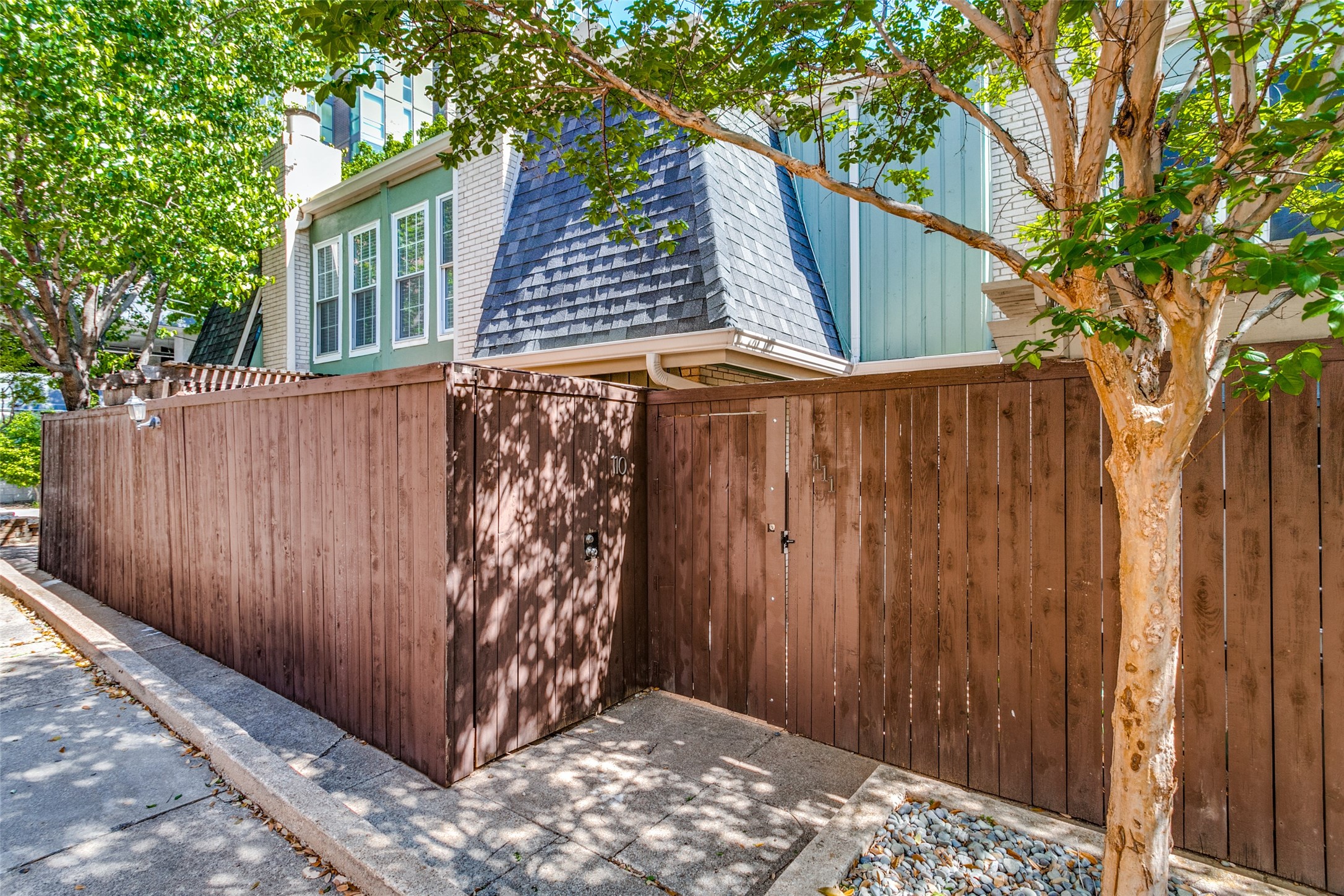 2725 Hood Street Dallas TX 75219