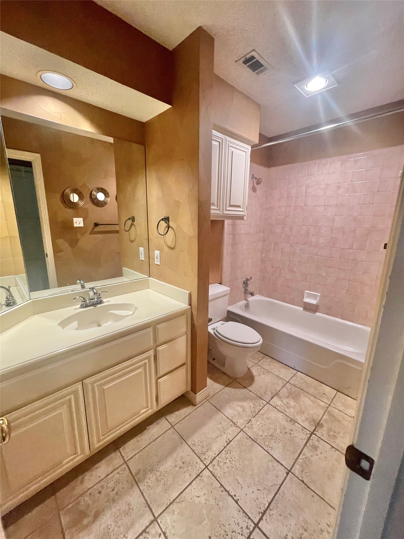 2 Hastings Court Mansfield TX 76063