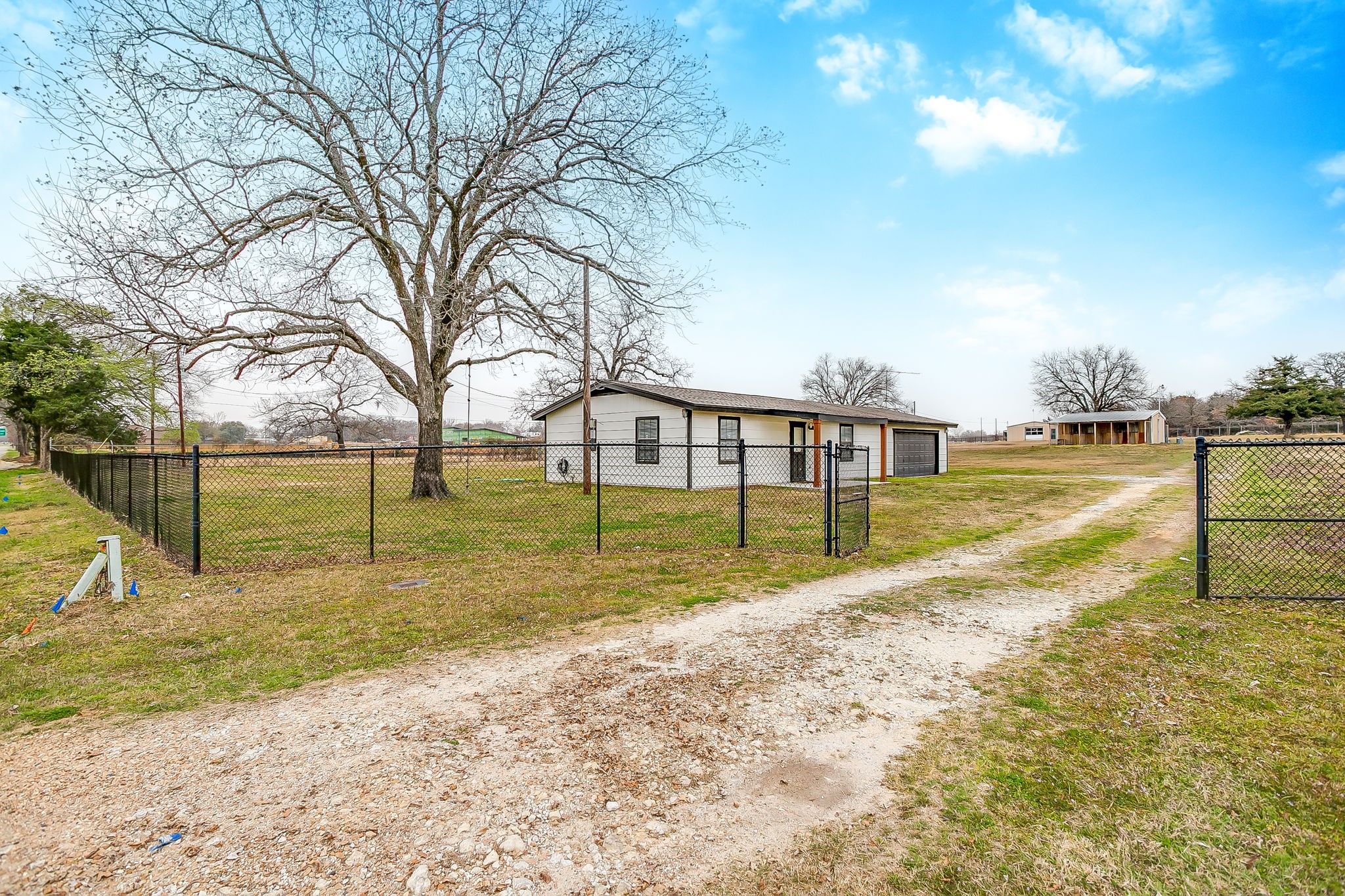 3301 County Road 530b Burleson TX 76028