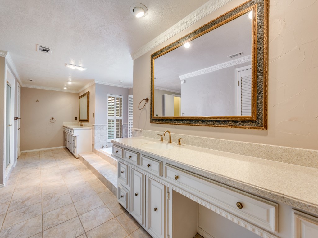9141 Loma Vista Drive Dallas TX 75243
