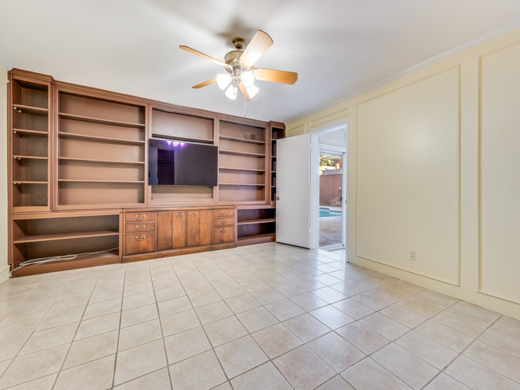 9141 Loma Vista Drive Dallas TX 75243
