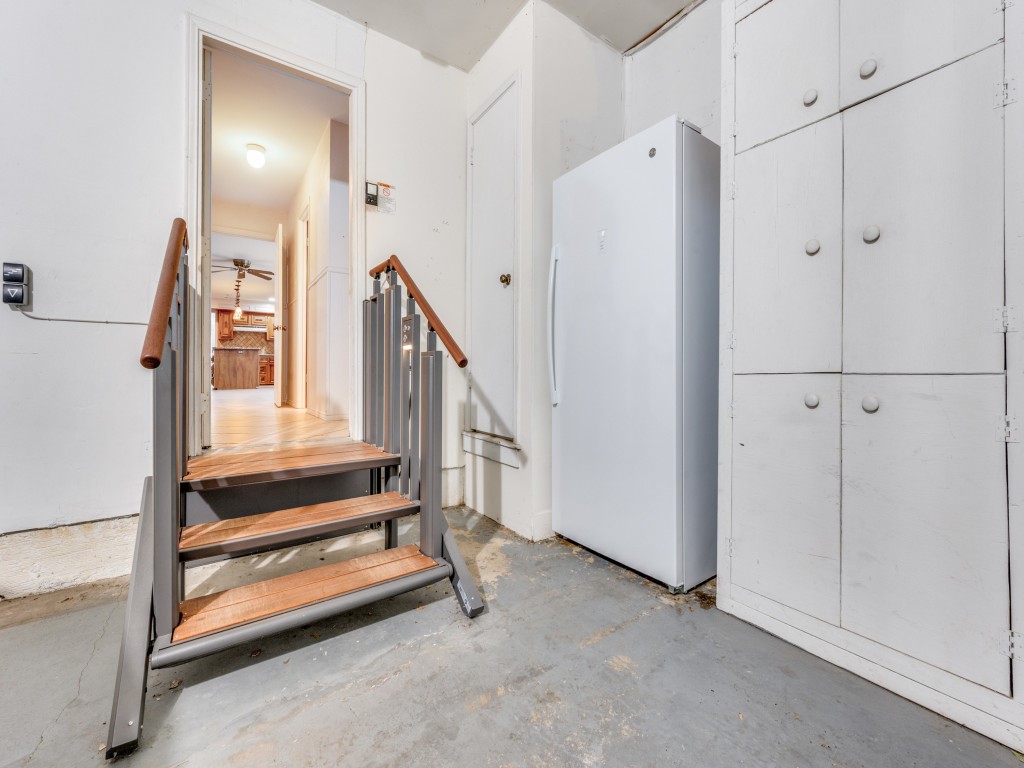 9141 Loma Vista Drive Dallas TX 75243