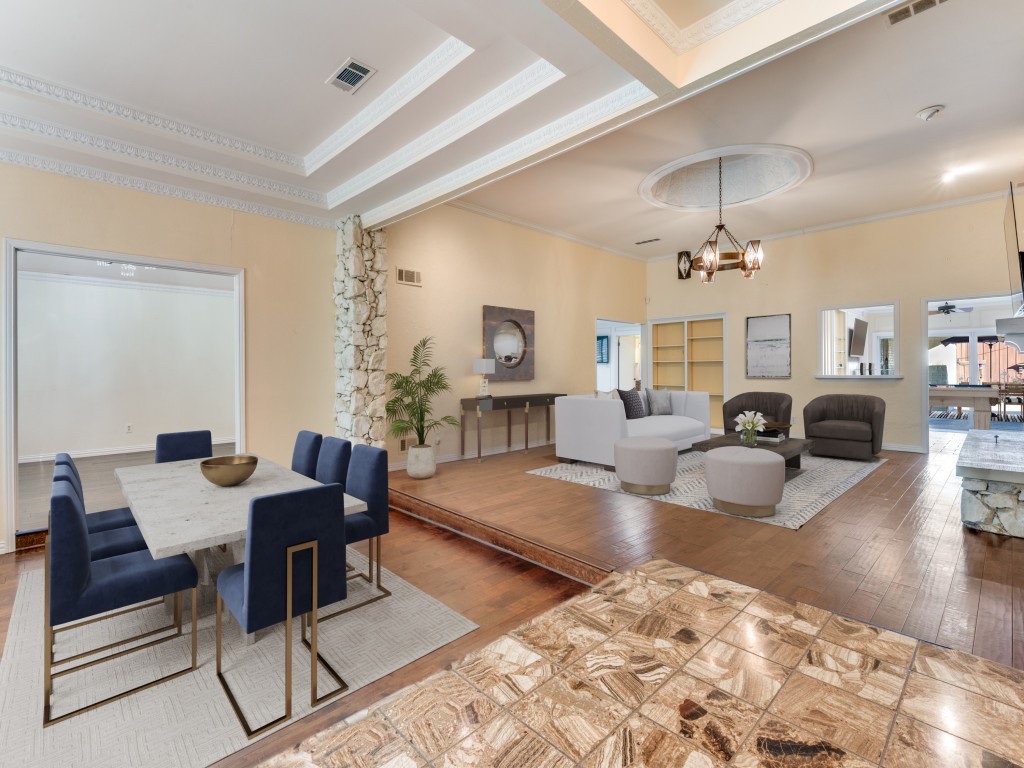 9141 Loma Vista Drive Dallas TX 75243