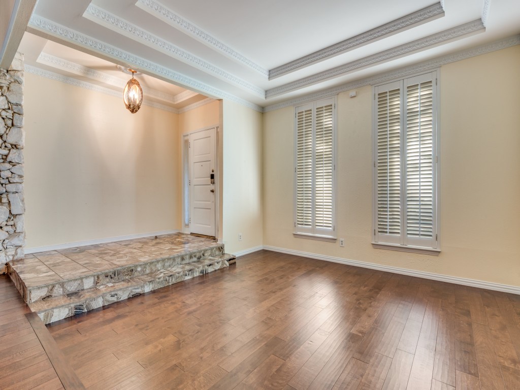 9141 Loma Vista Drive Dallas TX 75243