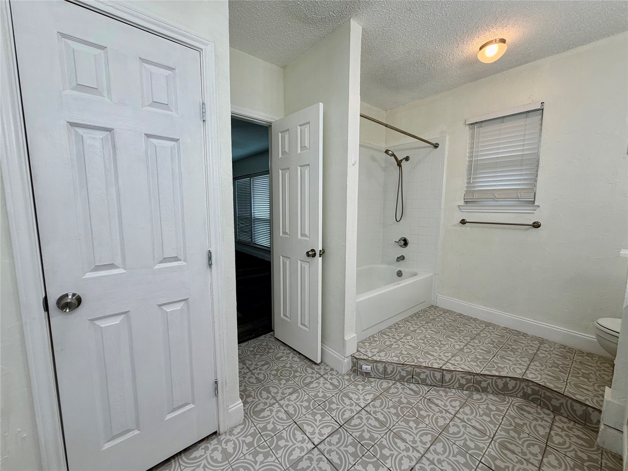 6505 Hickock Drive Fort Worth TX 76116