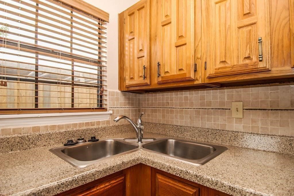 2984 Harbinger Lane Dallas TX 75287
