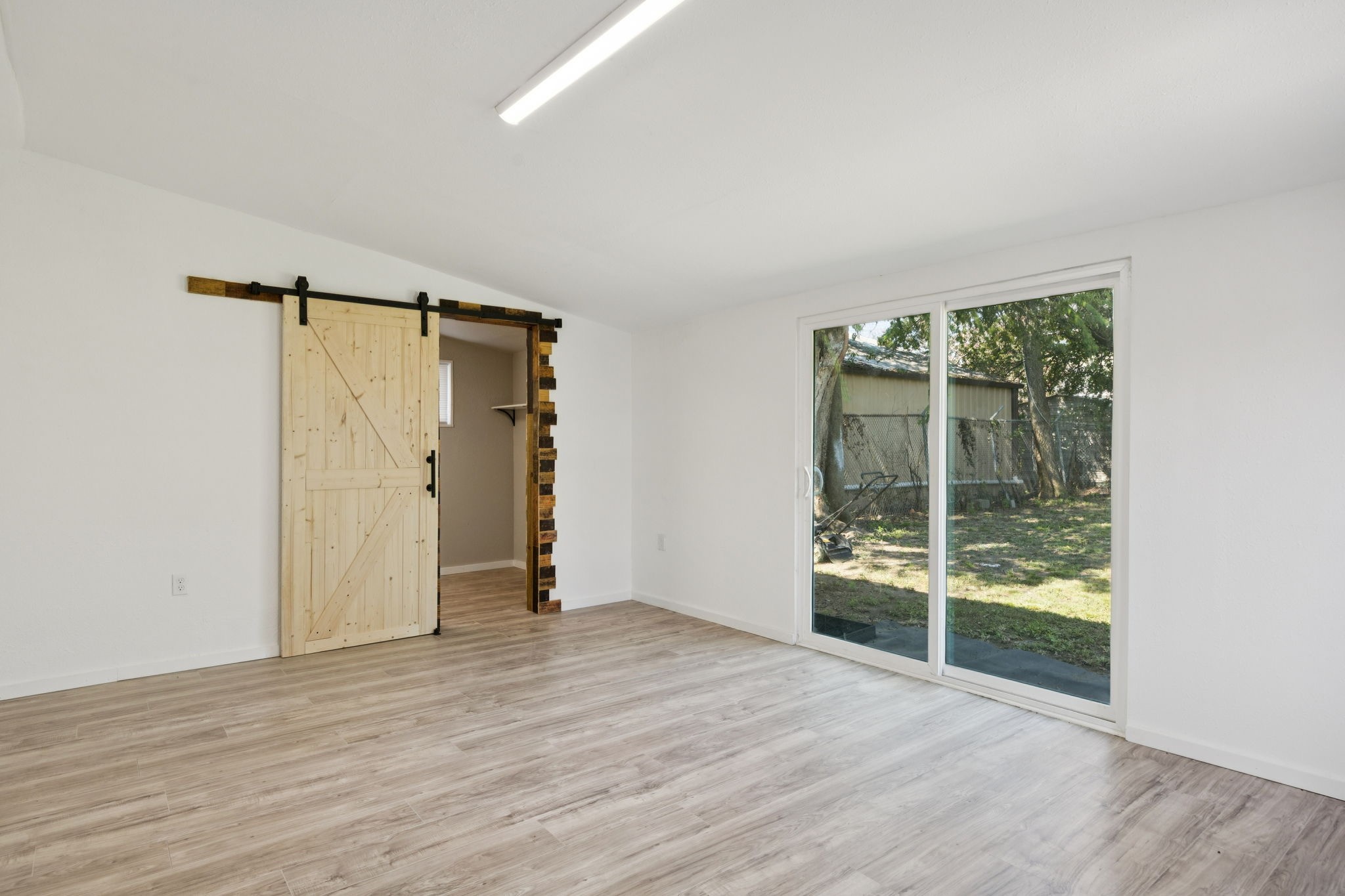 303 N Delphine Street Terrell TX 75160