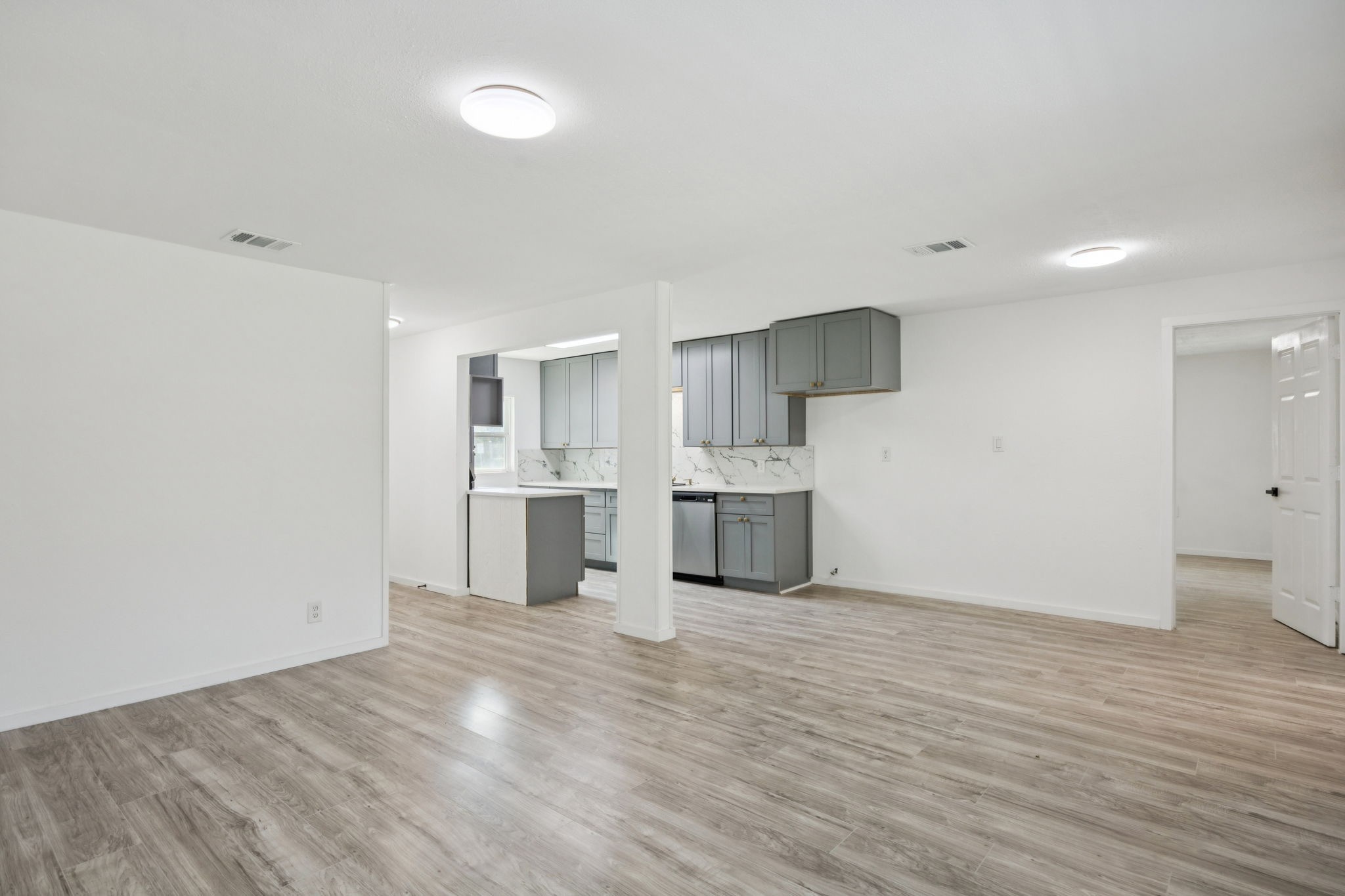 303 N Delphine Street Terrell TX 75160