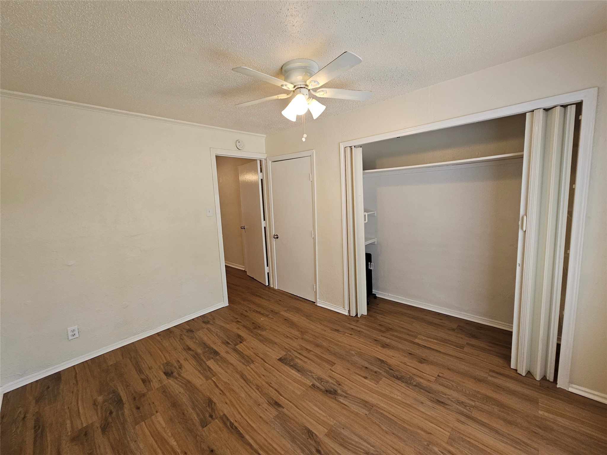 6540 Hollis Avenue Dallas TX 75227