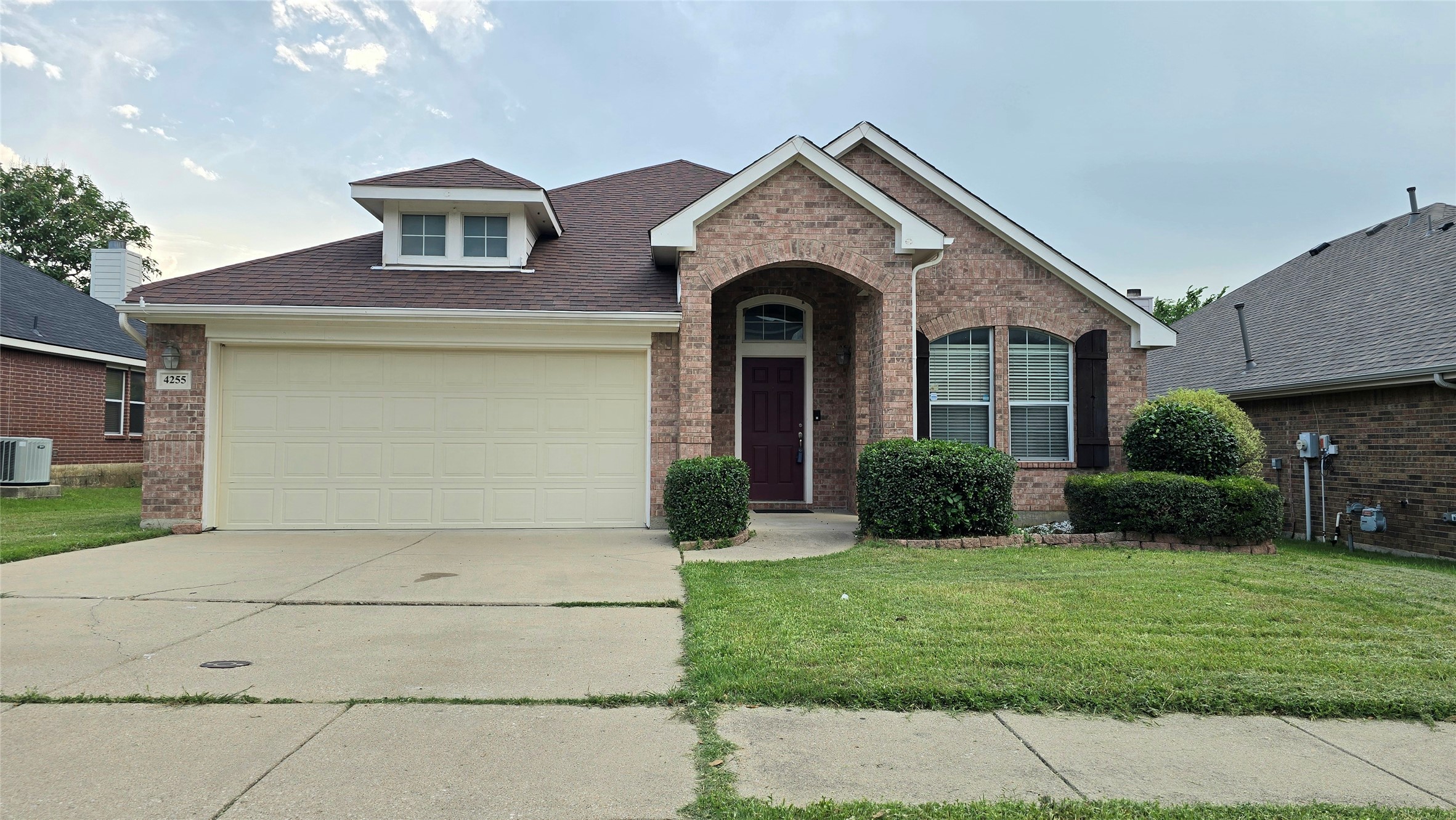 4255 Fall Creek Drive Grand Prairie TX 75052