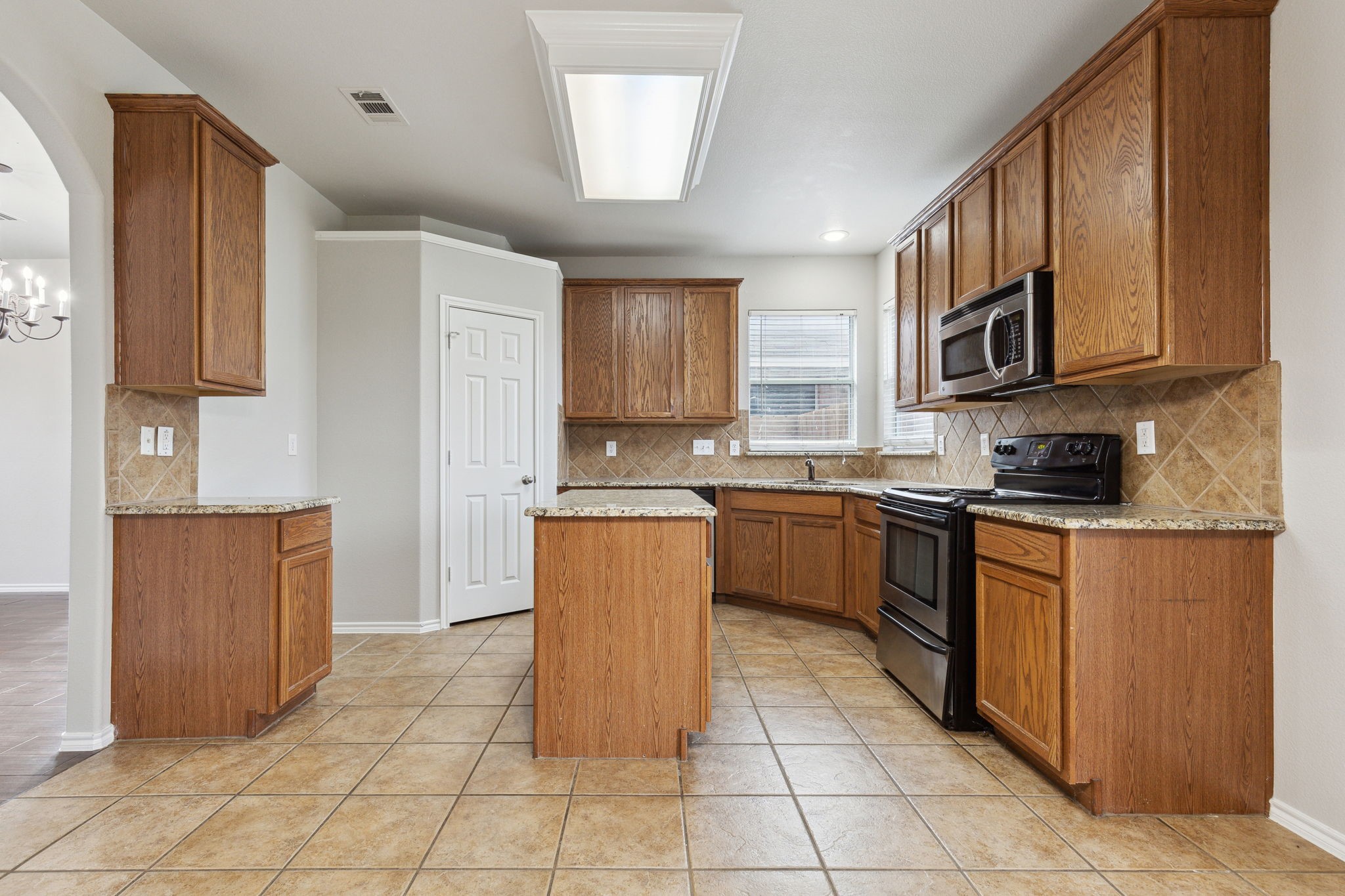 10813 Middleglenn Road Fort Worth TX 76052