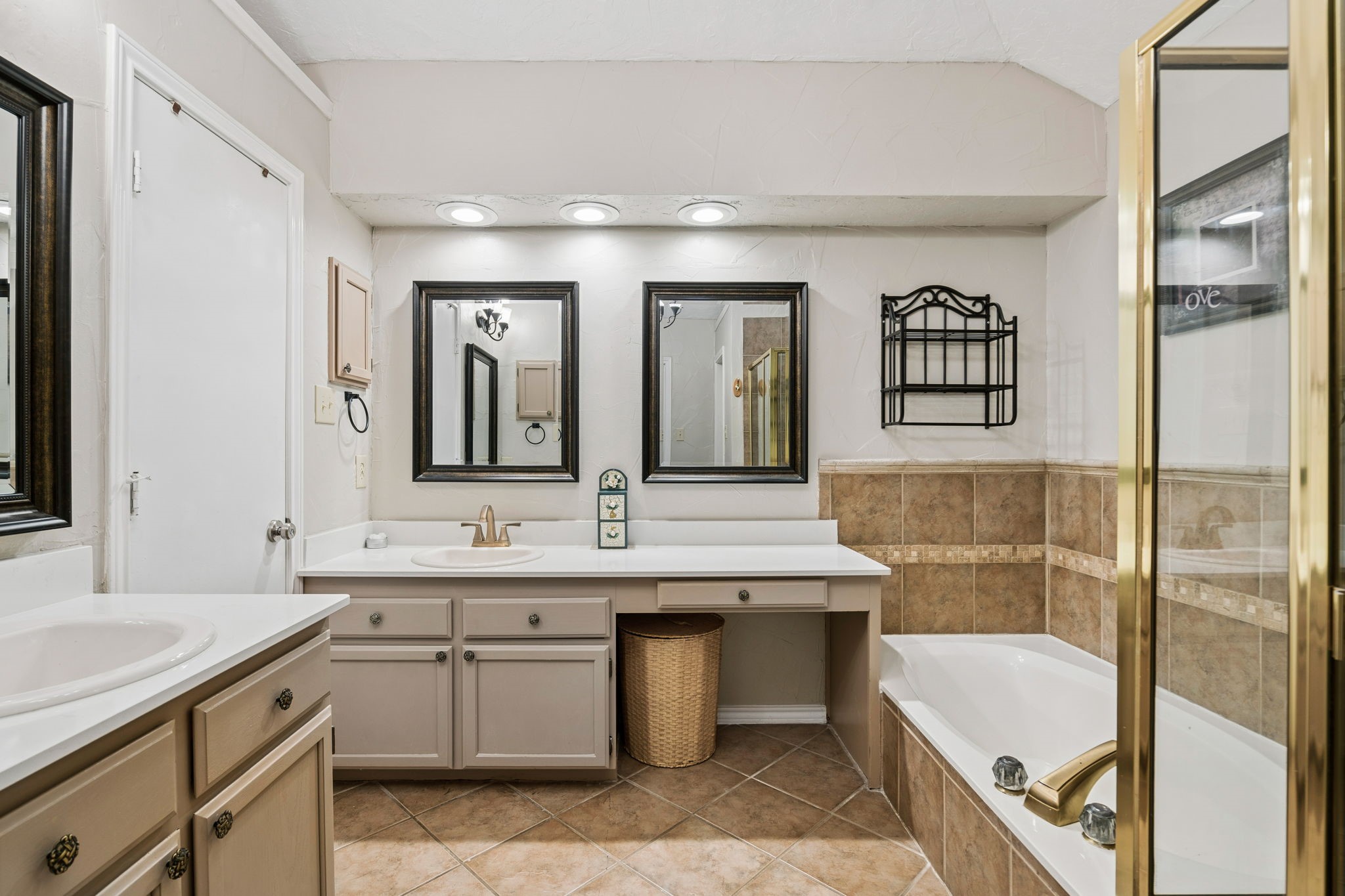 1417 Danielle Drive Bedford TX 76021