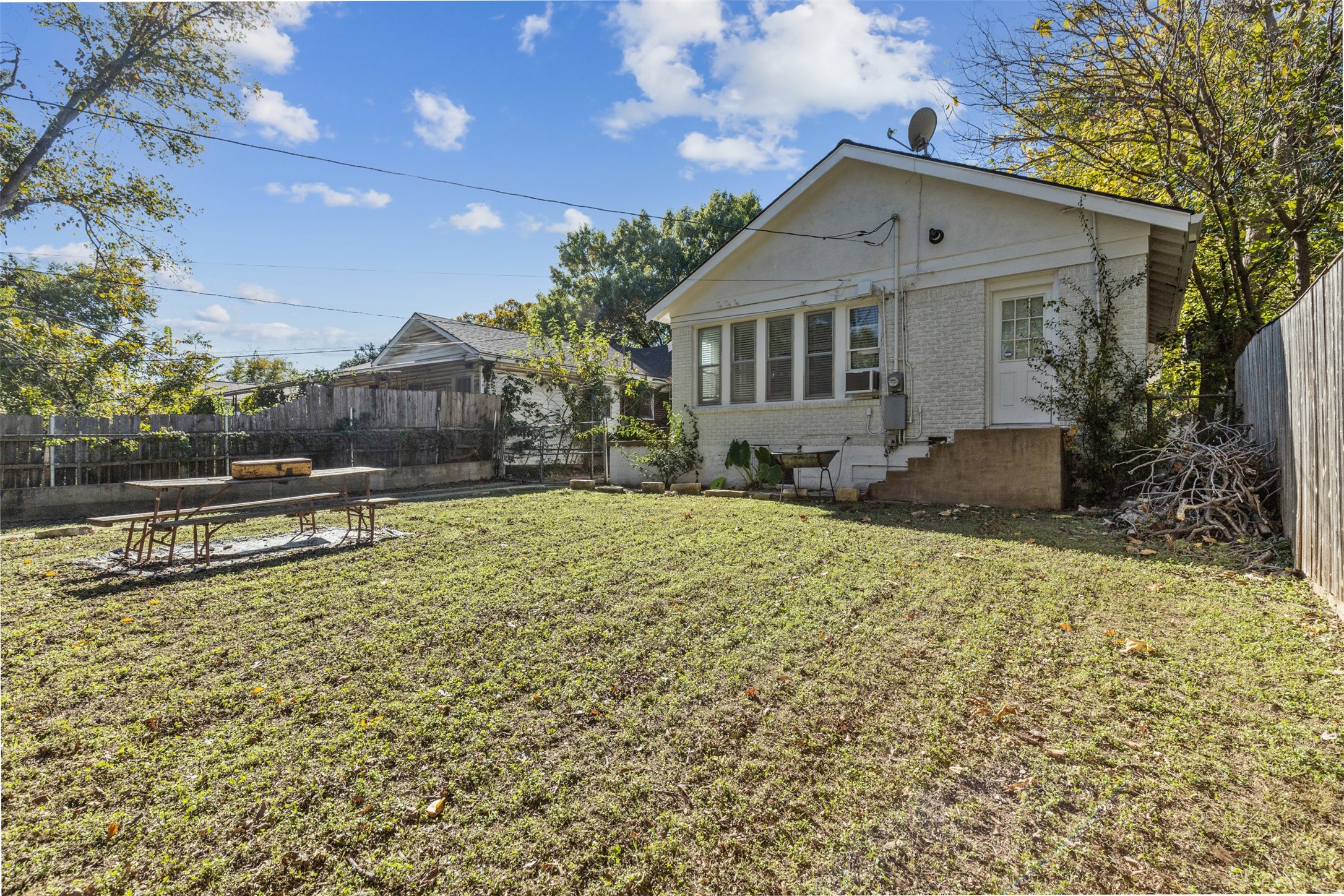 1915 Ashland Avenue Fort Worth TX 76107