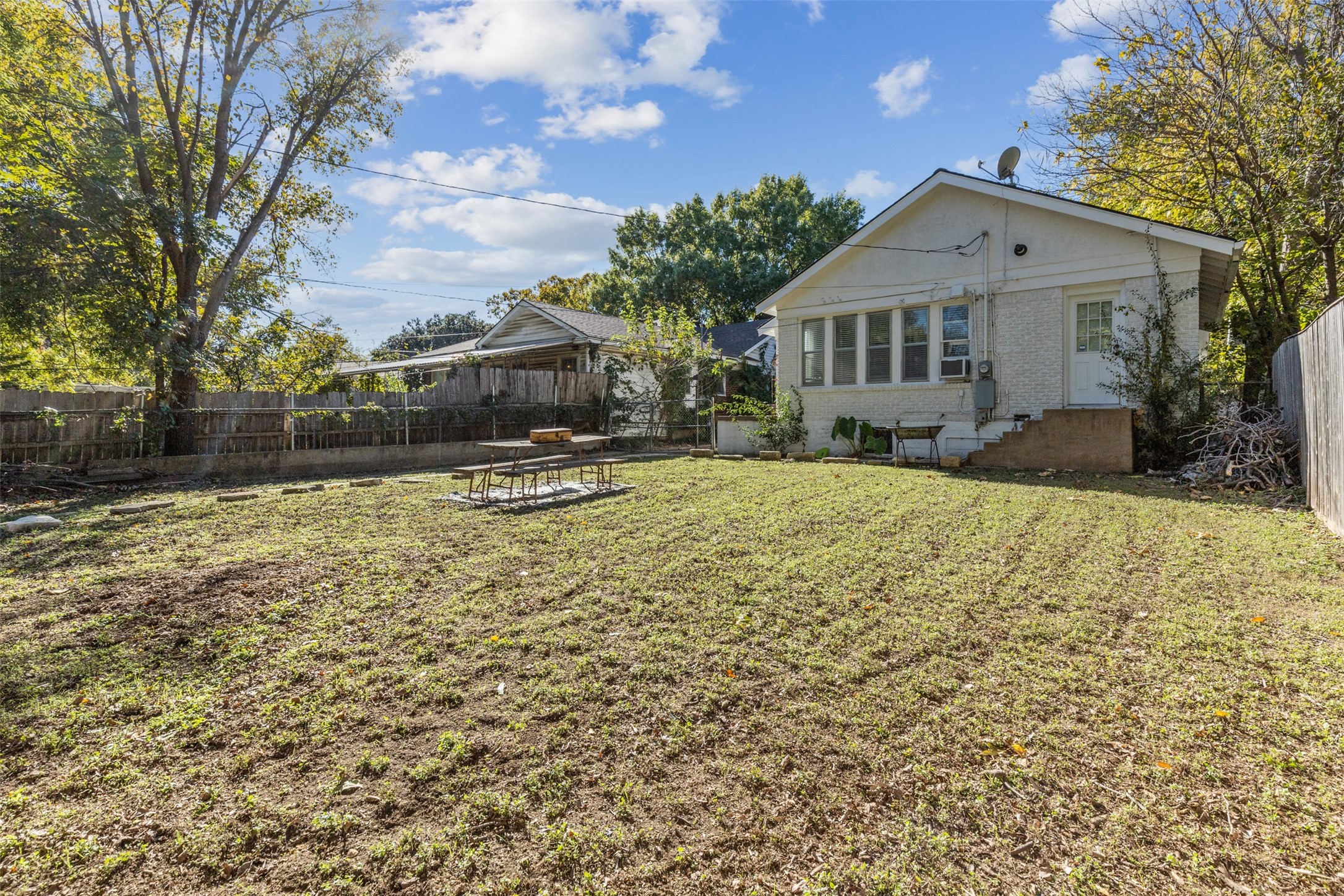 1915 Ashland Avenue Fort Worth TX 76107