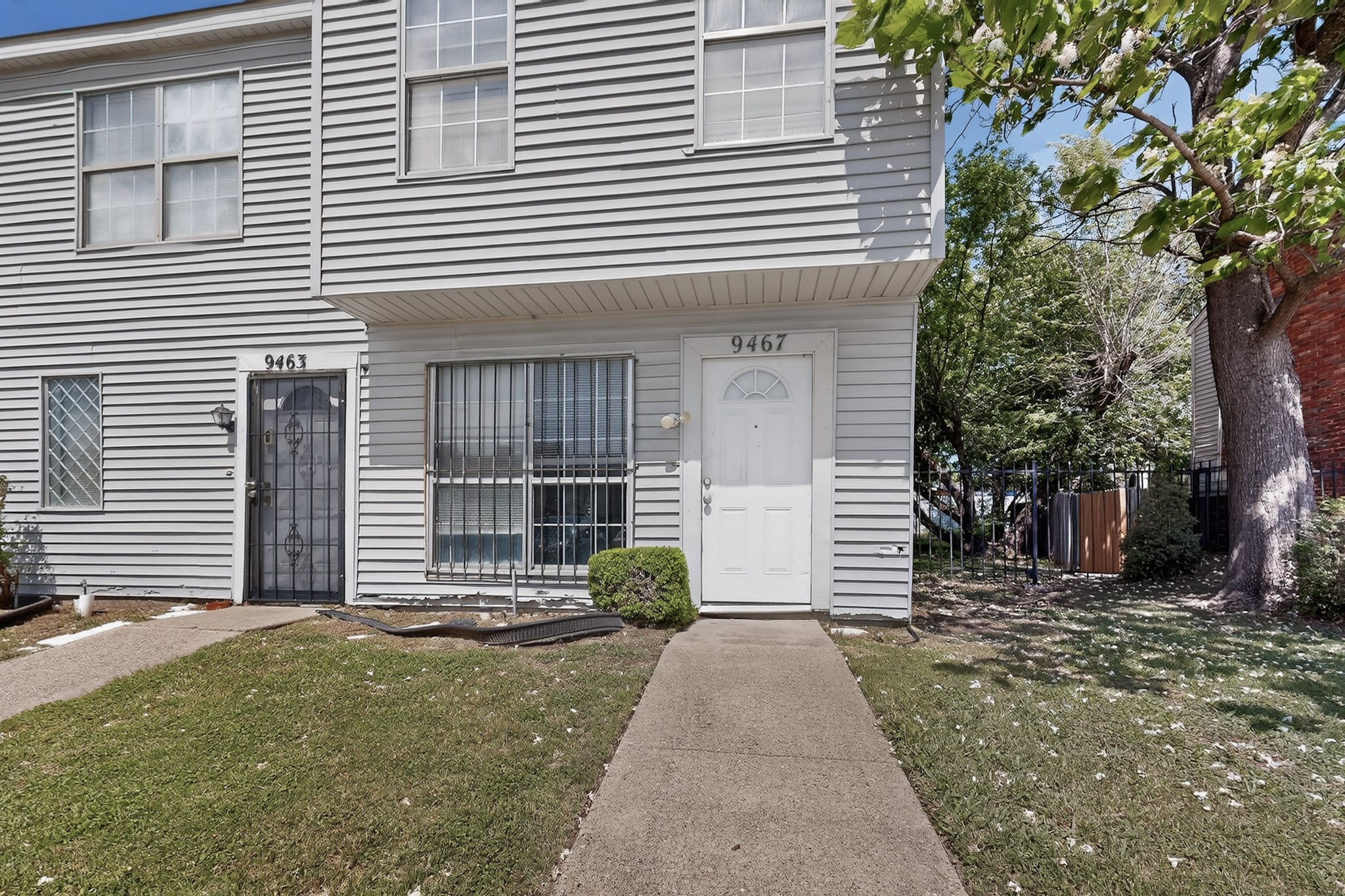 9467 Olde Towne Row Dallas TX 75227