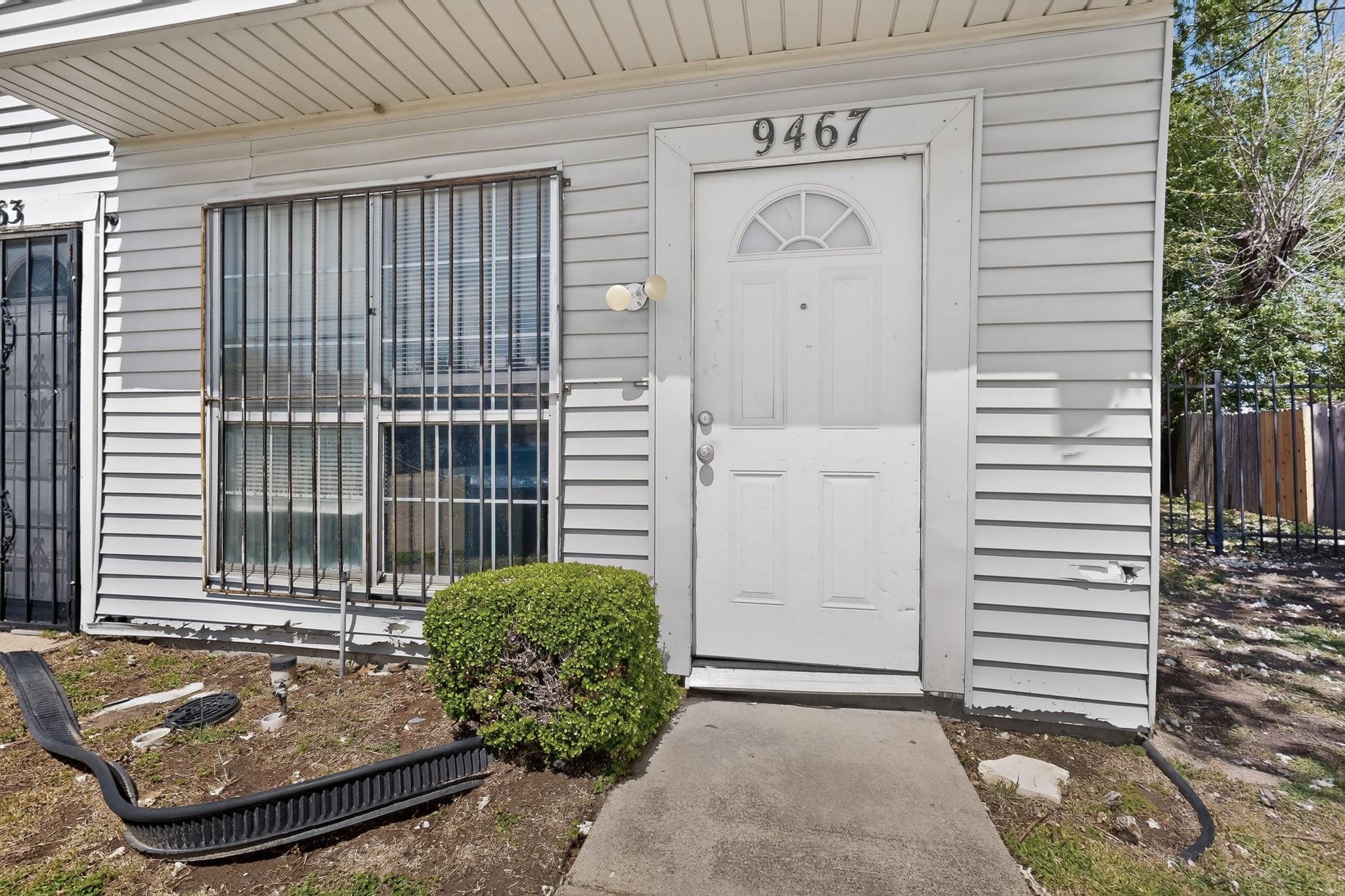 9467 Olde Towne Row Dallas TX 75227