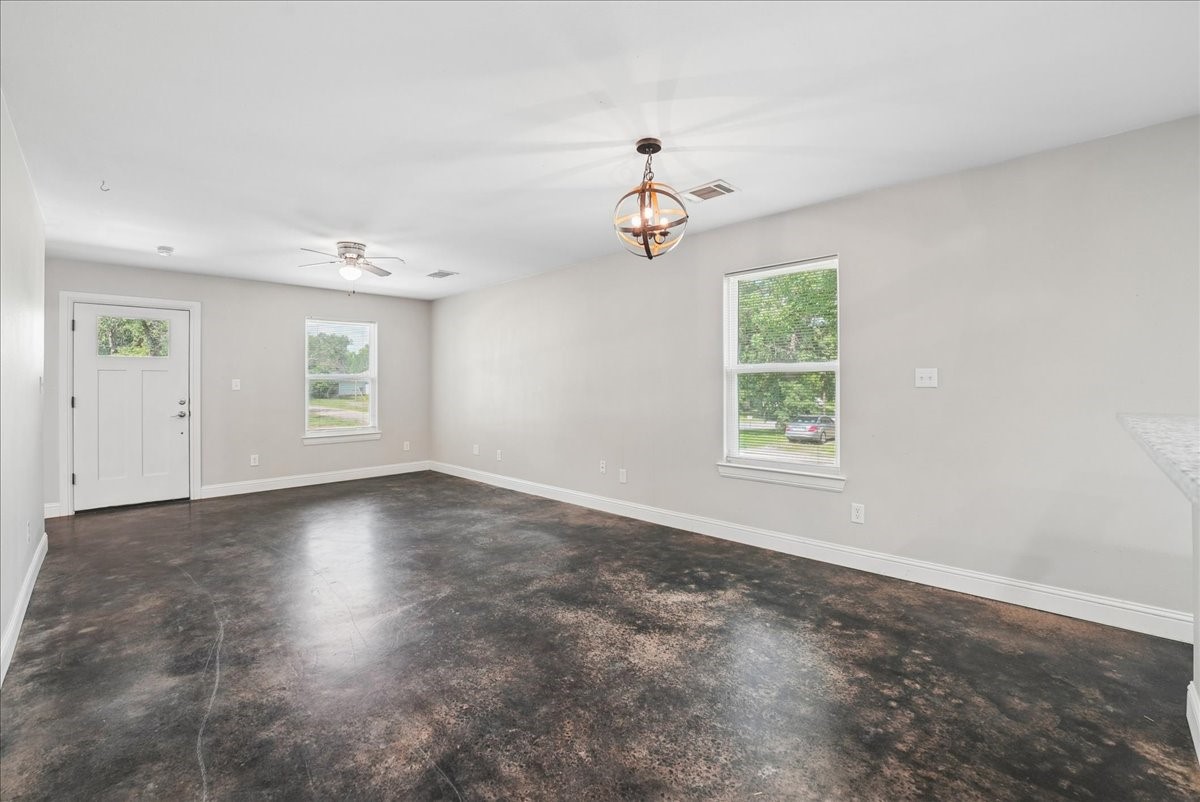 501 E Day Street Denison TX 75021