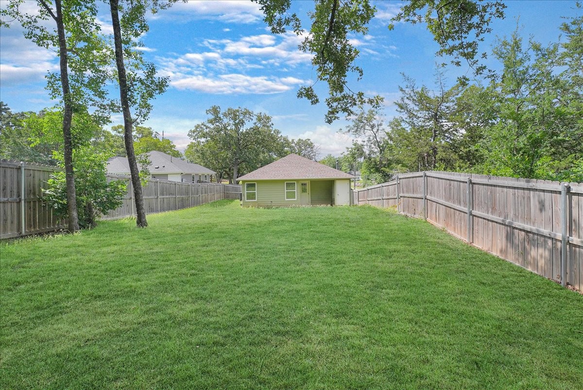 501 E Day Street Denison TX 75021