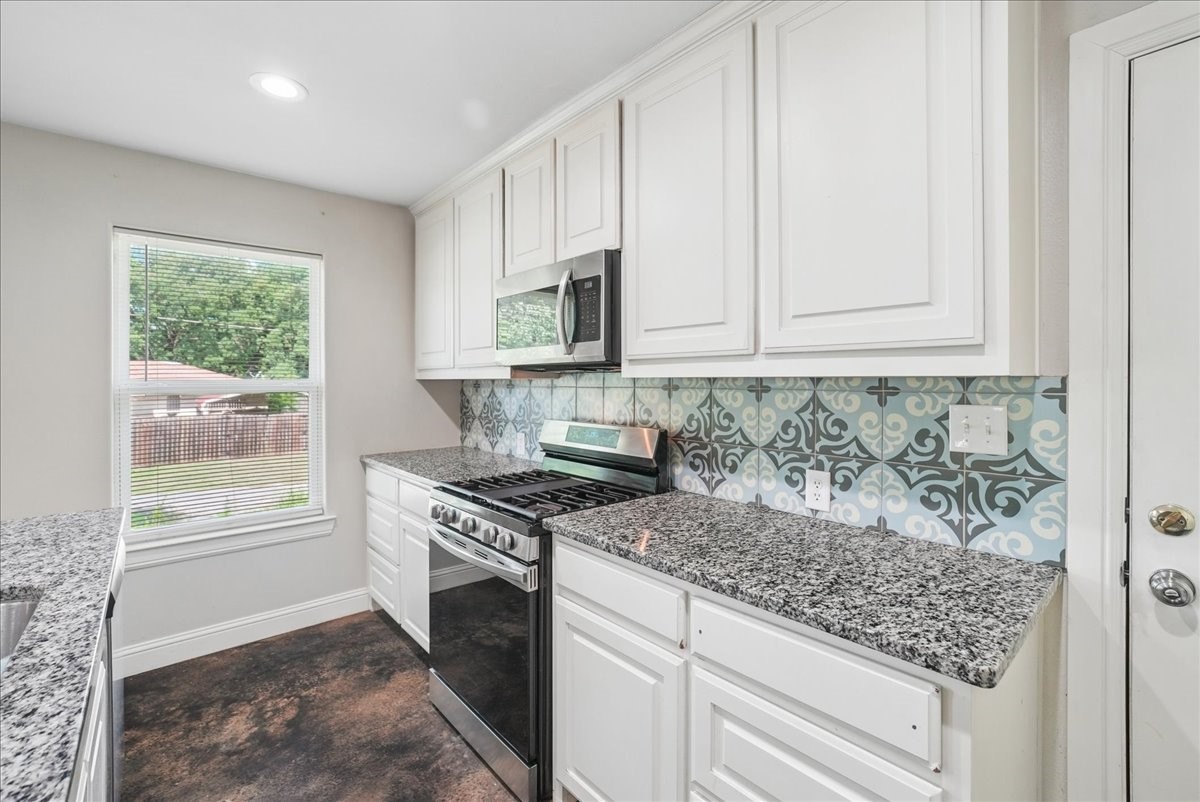 501 E Day Street Denison TX 75021