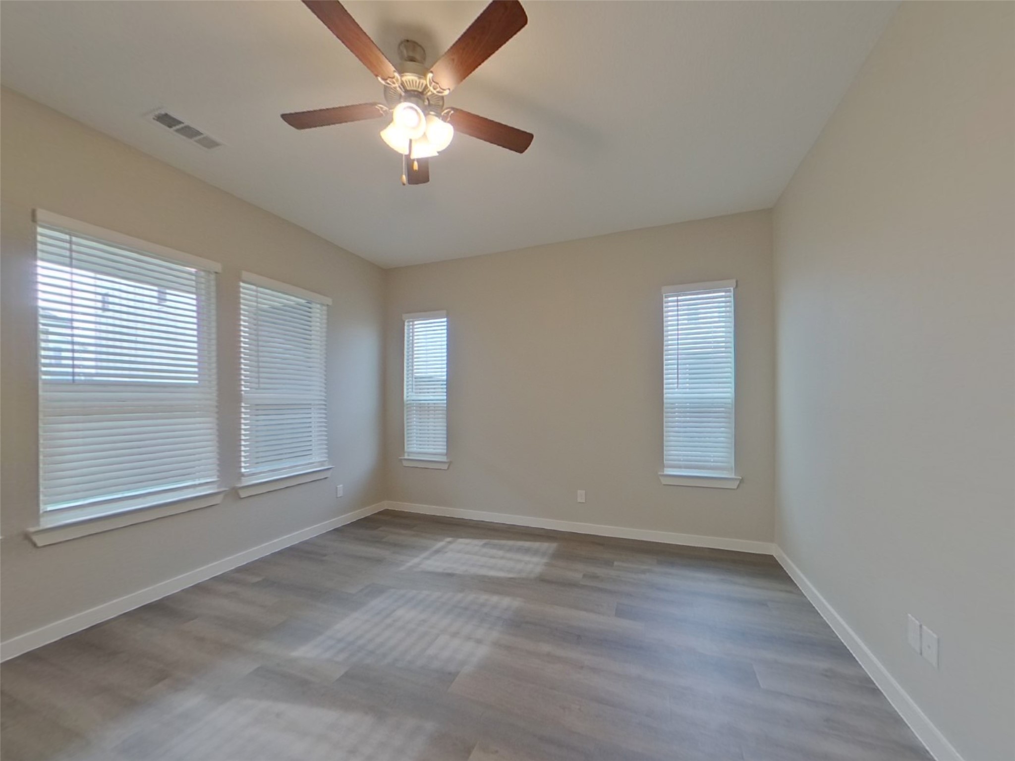 718 Lacewing Drive Arlington TX 76005