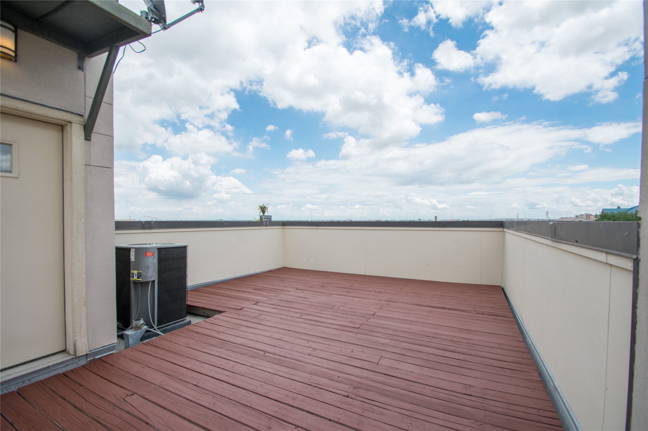 708 Skyline Bluff Court Fort Worth TX 76102