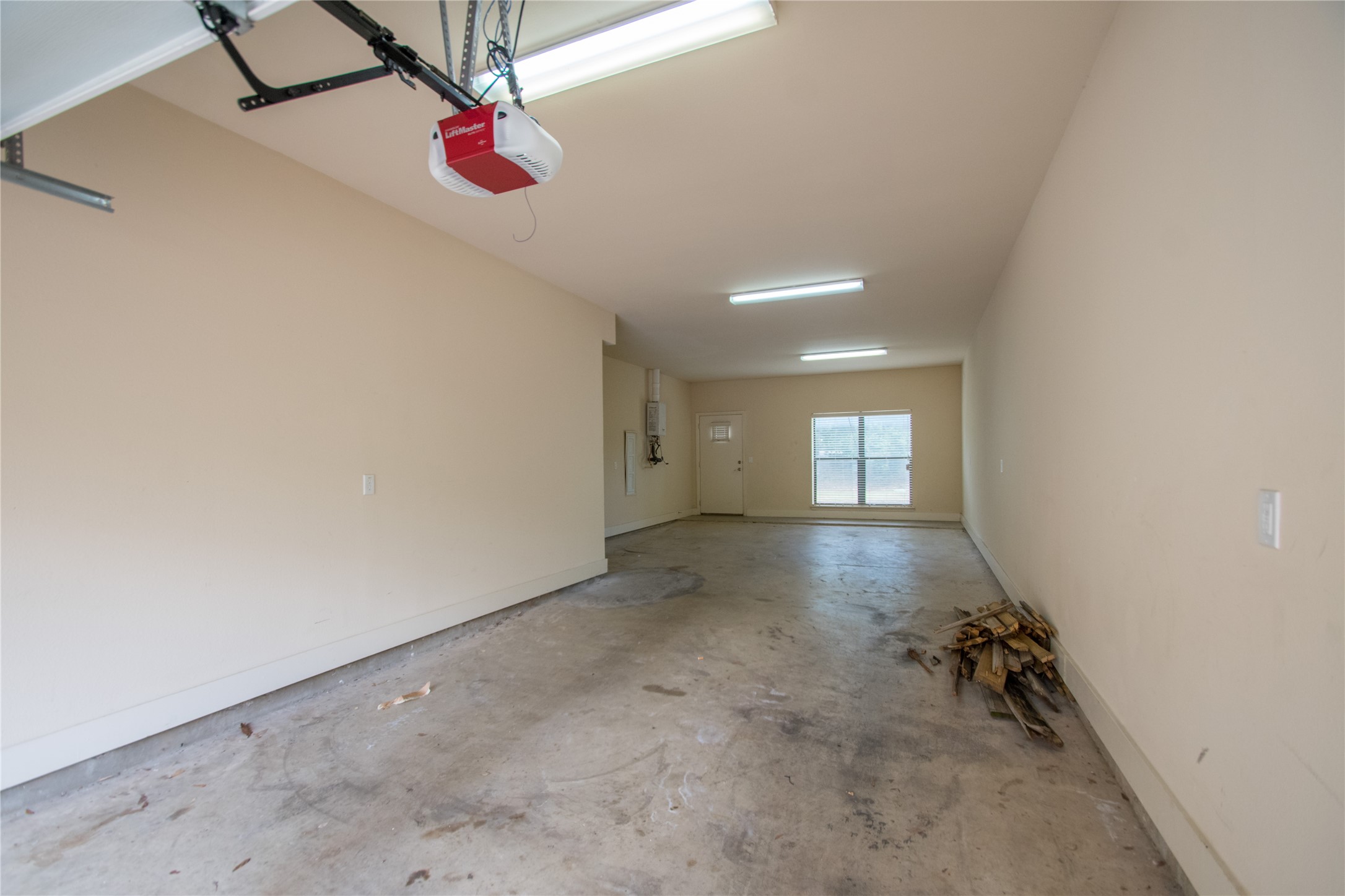 708 Skyline Bluff Court Fort Worth TX 76102