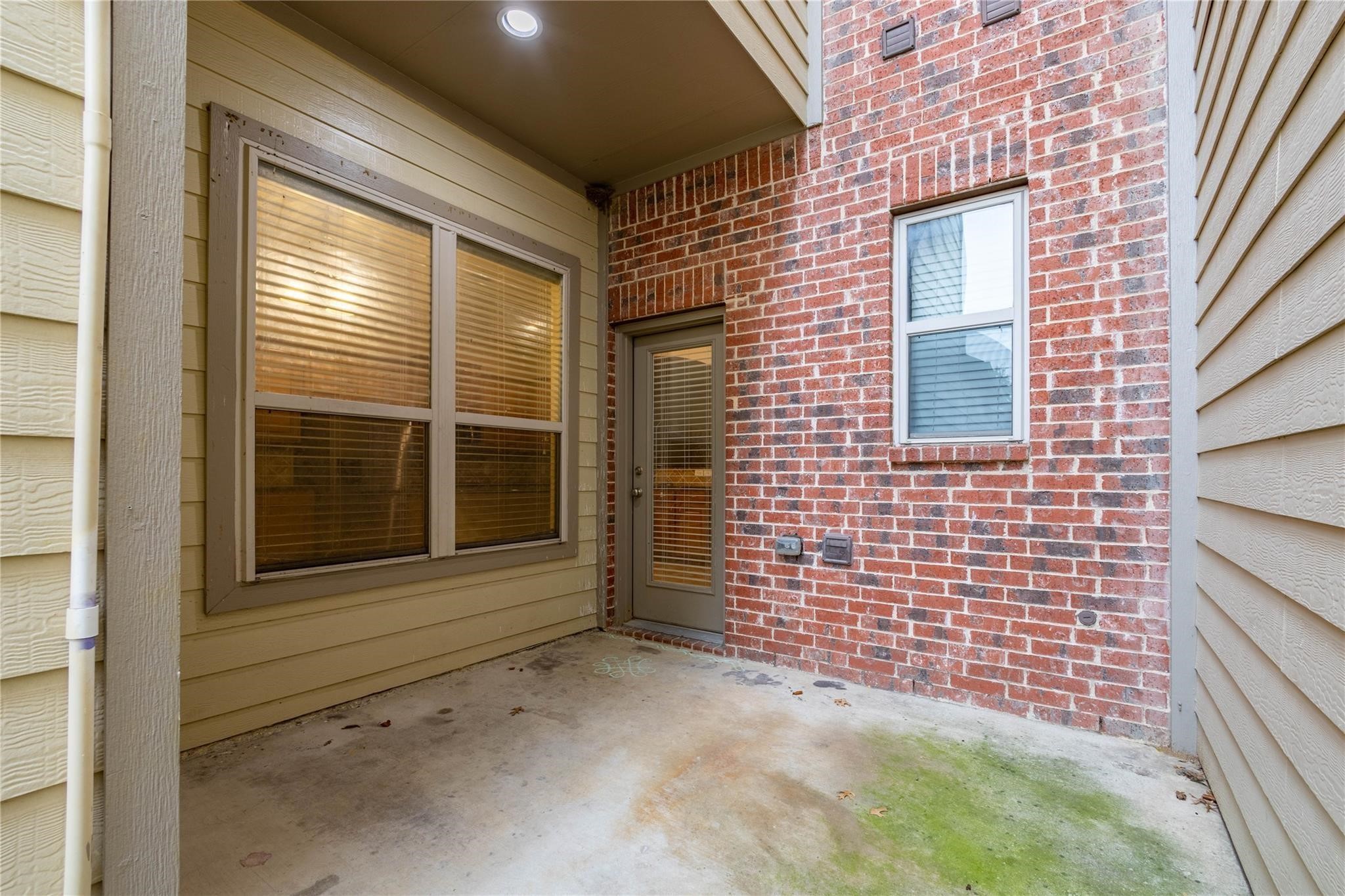 8704 Iron Horse Drive Irving TX 75063